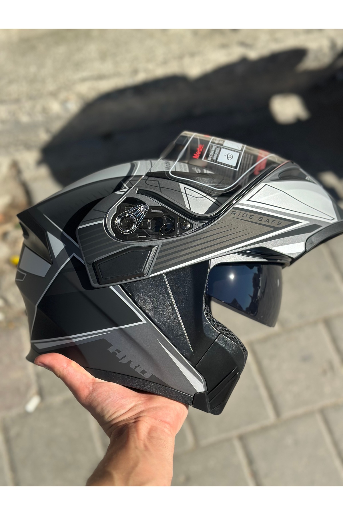 Palas Motor ( motokaskk ) Çene Açılır Motosiklet Kaskk ECE22.05 Sertifikalı Mat Gri
