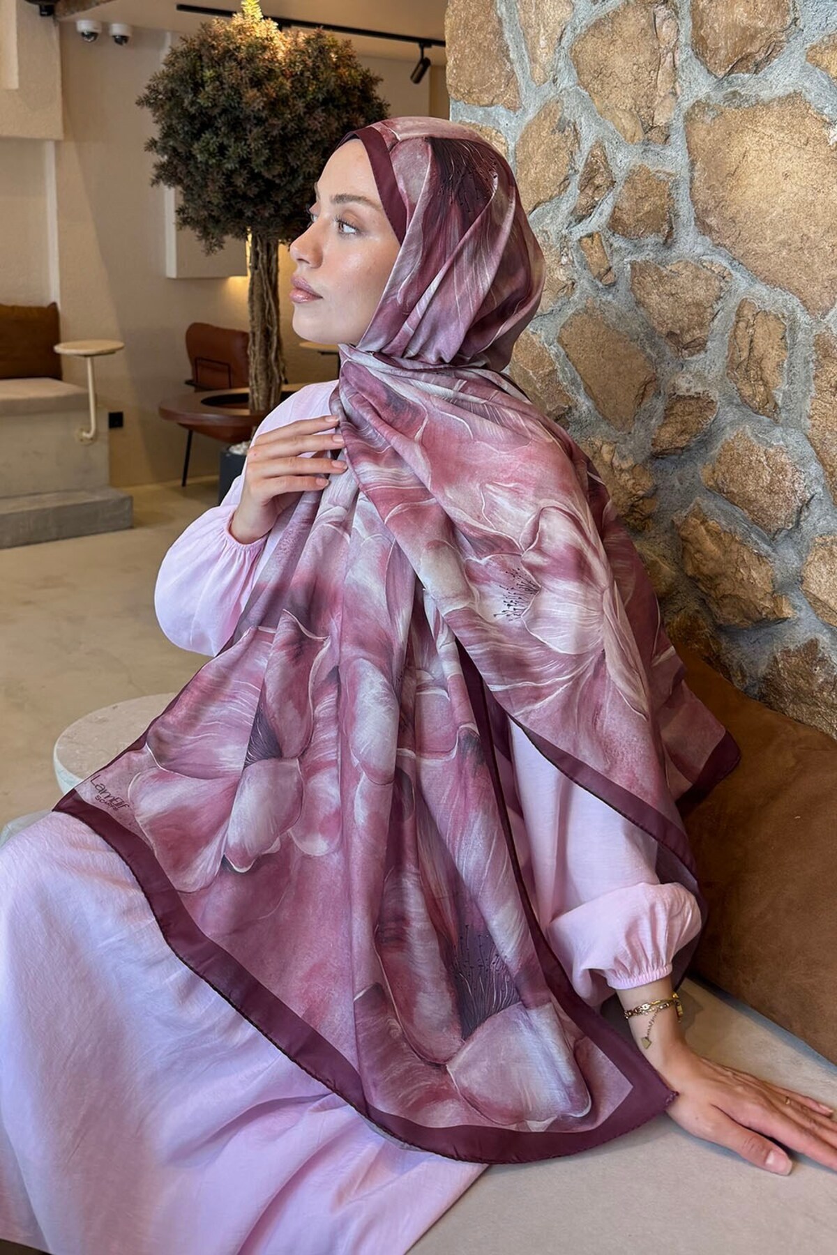 lamelif Çiçek Desen Lara Soft Şal Bordo görsel 3
