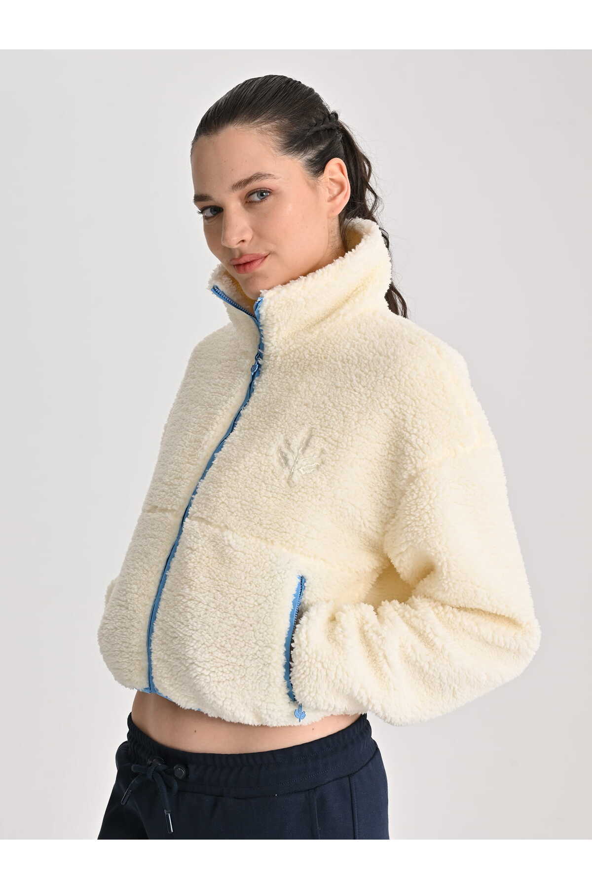 Fenerbahçe KADIN TREND MİKRO DETAYLI PELUŞ SWEAT görsel 3