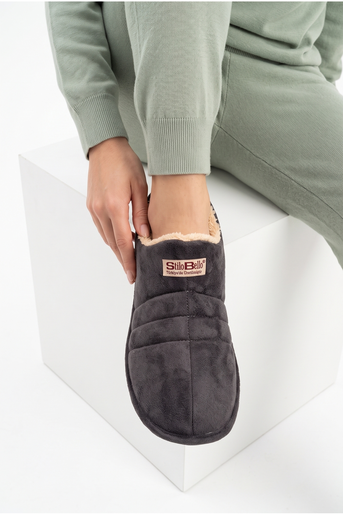 StWenn Unisex Şık Kışlık Ev Terliği İçi Peluş Sıcak Tutan Kapalı Panduf Yumuşak Tabanlı Hafif Rahat Ev Botu görsel 6