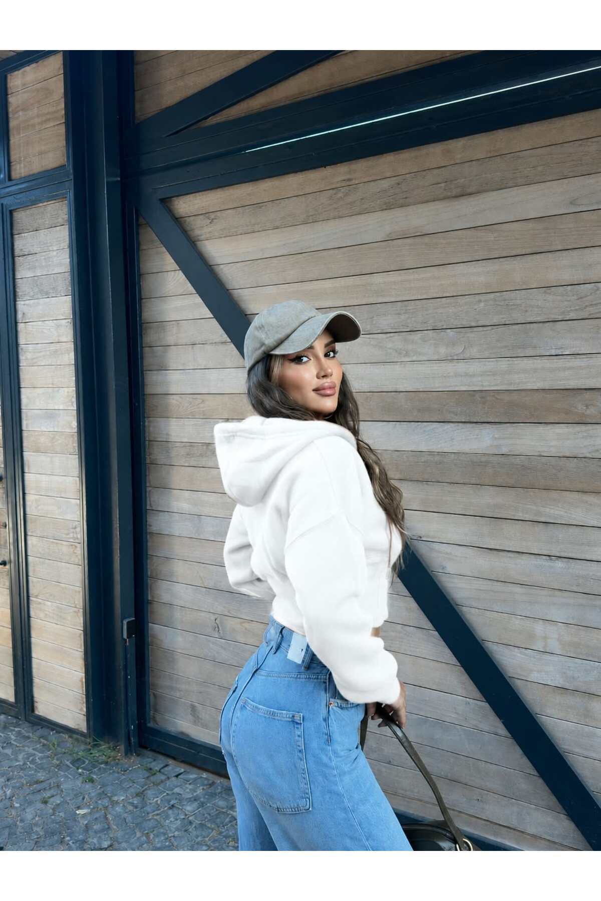 EVOA Kadın Beyaz Oversize Kol Kapüşonlu Crop Hırka görsel 5