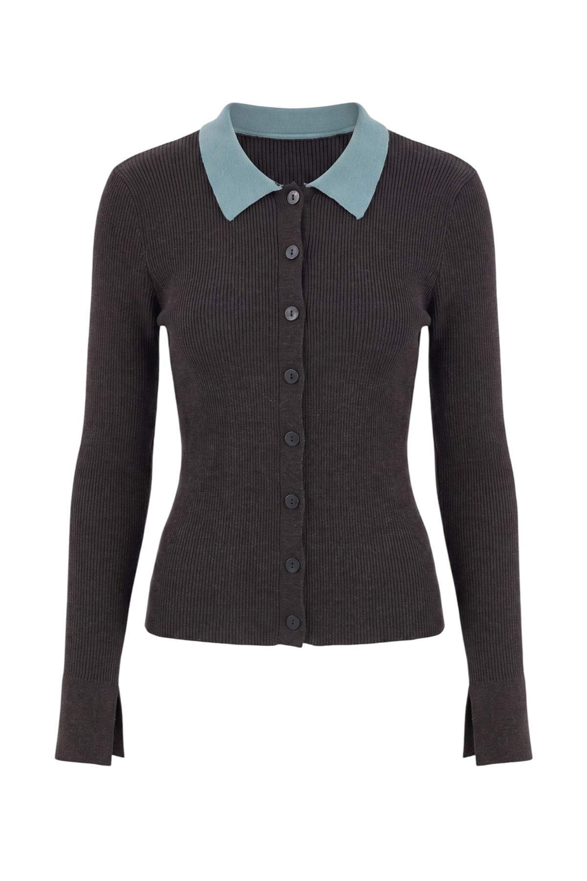 Trendyolmilla Wardrobe Essentials Antrasit Premium Özel İplik Polo Yaka Triko Hırka TWOAW26HI00225