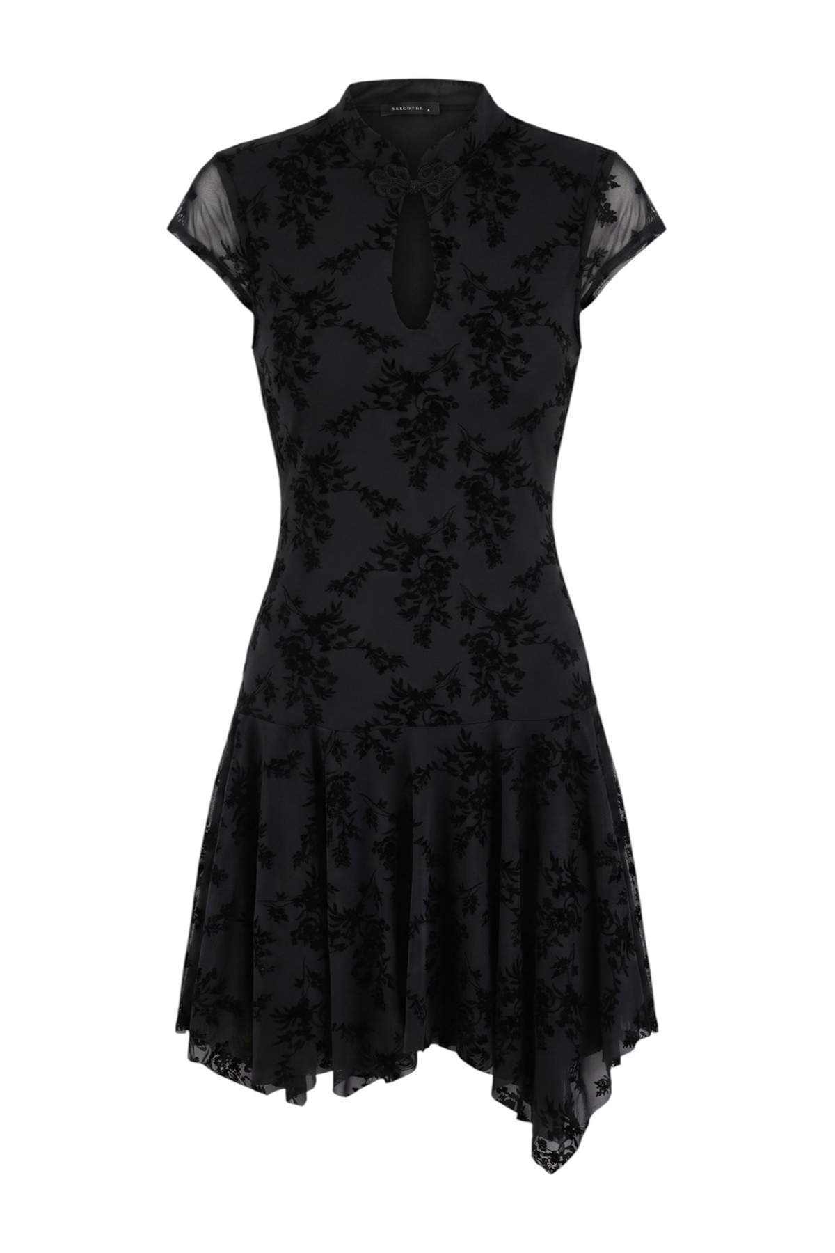 Trendyolmilla Siyah Düz Skater/Belden Açılan Anahtar Deliği Yaka Mini Tül Astarlı Örme Elbise TWOAW27EL00138