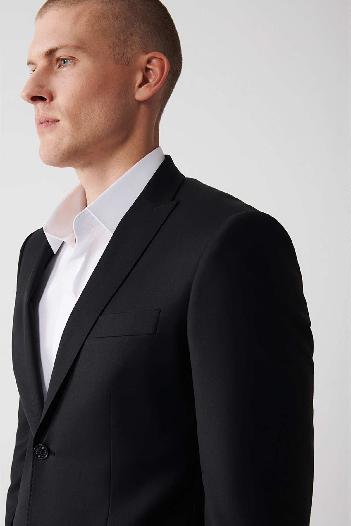 کت و شلوار مردانه مشکی با یقه کلاهدار و دو چاک از ترکیب پشم مدل Comfort Slim Fit B007701