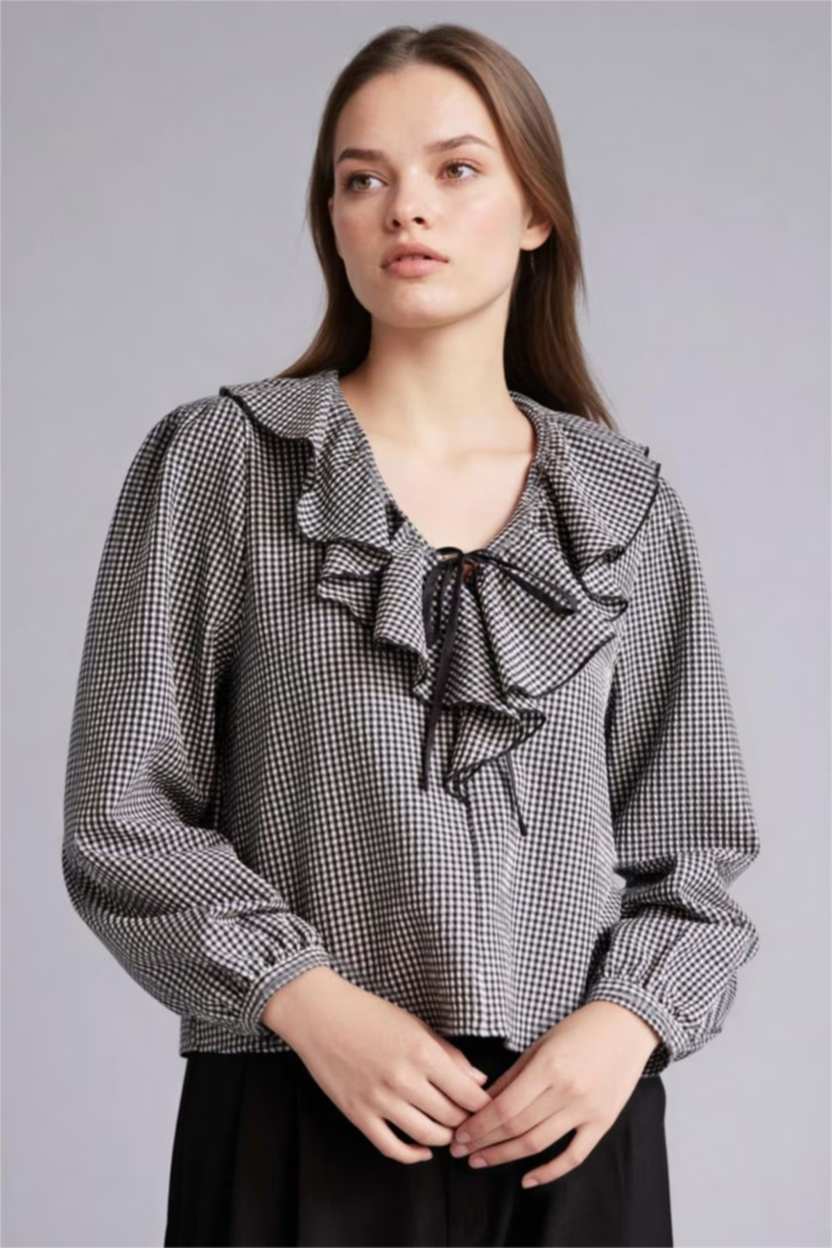 Defacto Regular Fit V-Neck Checkered Seersucker Textured Long Sleeve Blouse G9787Ax26Sp