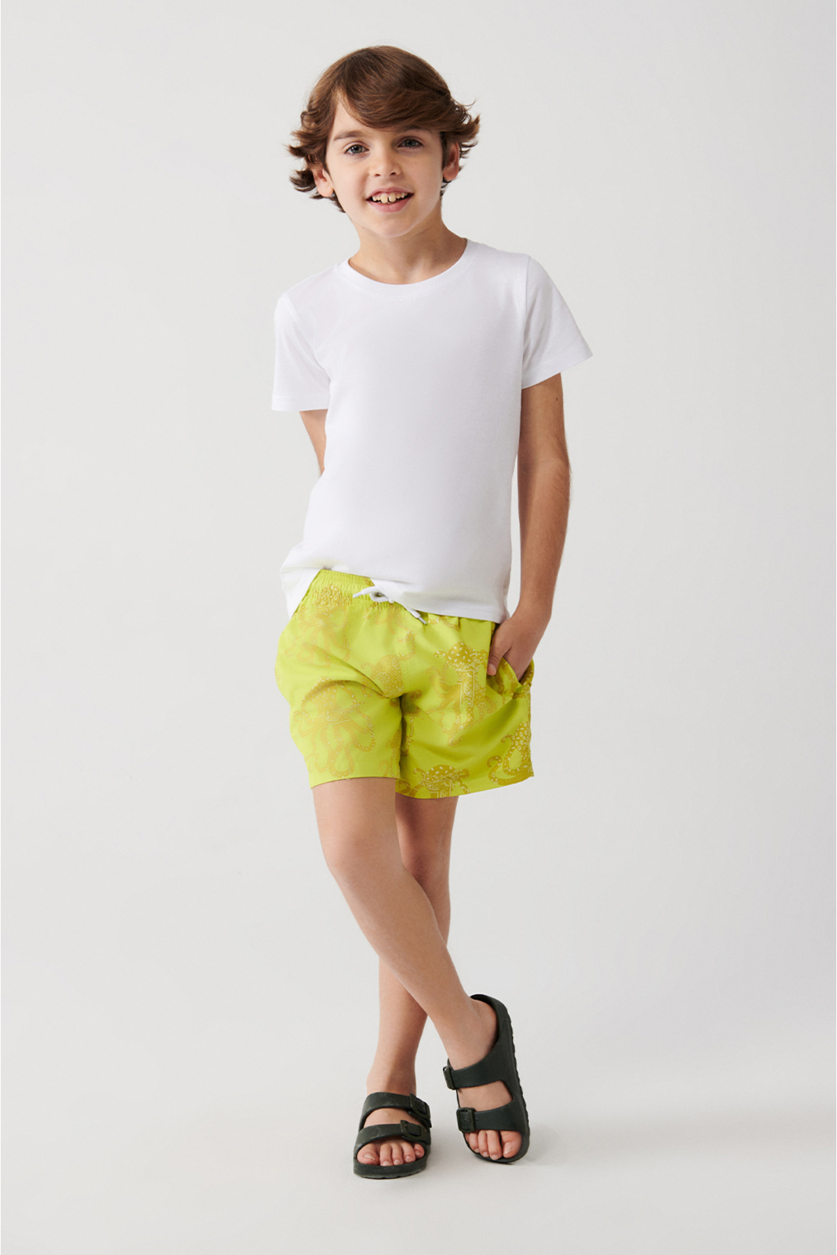 Avva Yellow Fast Drying Octopus Printed Standard Size Children's Special Boxed Comfort Fit Swimsuit Sea Shorts