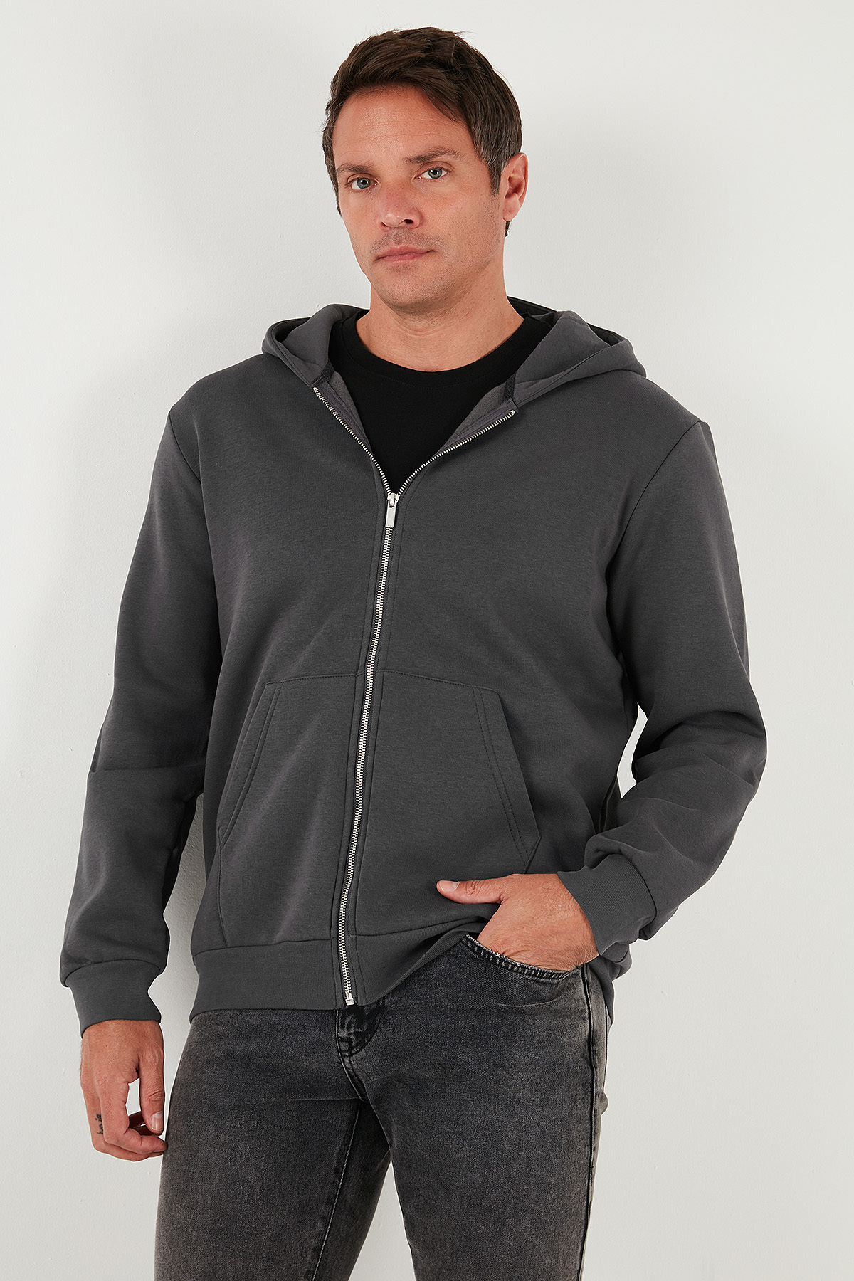Buratti Regular Fit Kapüşonlu Fermuarlı İçi Tüylü Yumuşak Şardonlu Kışlık Sweat Erkek SWEAT 5905340 görsel 4