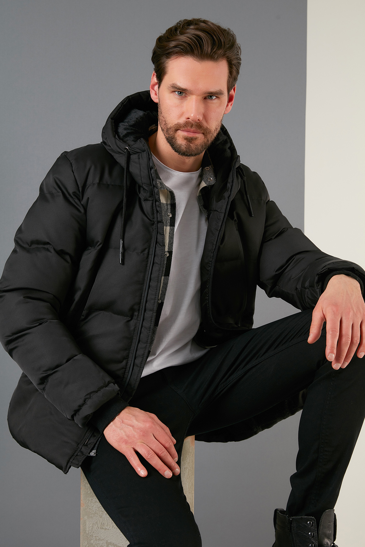 کاپشن مردانه کلاه دار ضد آب، ضد باد، ضد سرما، مدل Slim Fit 5717101 — مشکی — تصویر 7 از 8