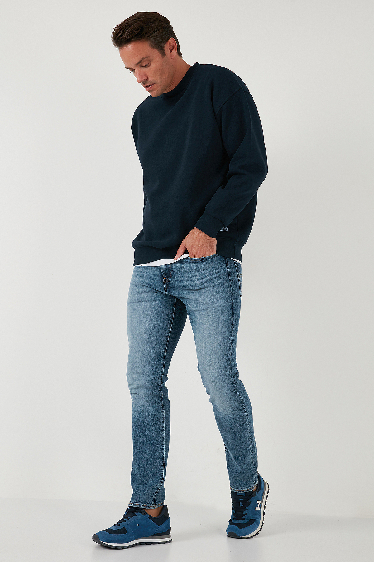 Buratti Regular Fit Bisiklet Yaka Pamuklu İçi Tüylü Yumuşak Şardonlu Sweat Erkek SWEAT 5905255 görsel 3