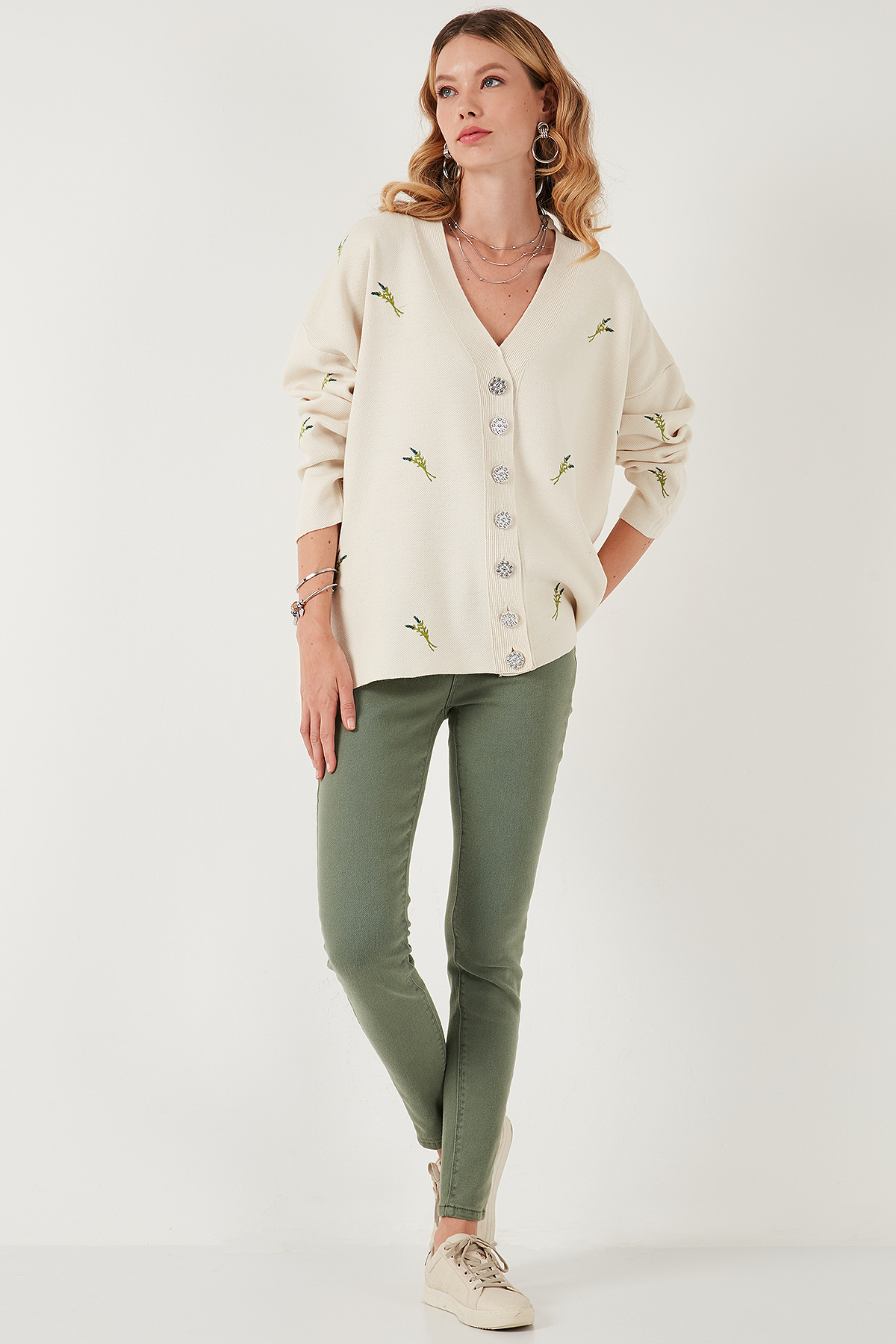 Lela Oversize Fit Desenli V Yaka Triko Hırka Hırka 4616193 görsel 3