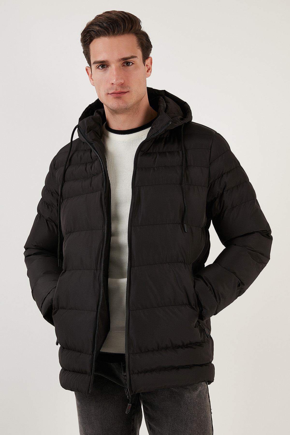 Buratti Su İtici Slim Fit Soğuğa ve Rüzgara Dayanıklı Kapüşonlu Şişme Mont Erkek MONT 649005