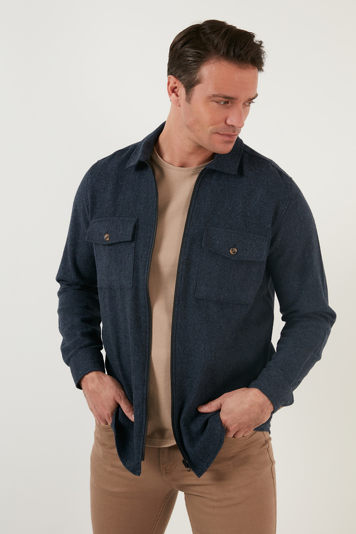 Buratti Erkek Lacivert Çift Cepli Fermuarlı Slim Fit Kışlık Gömlek Cf21w112925 görsel 3