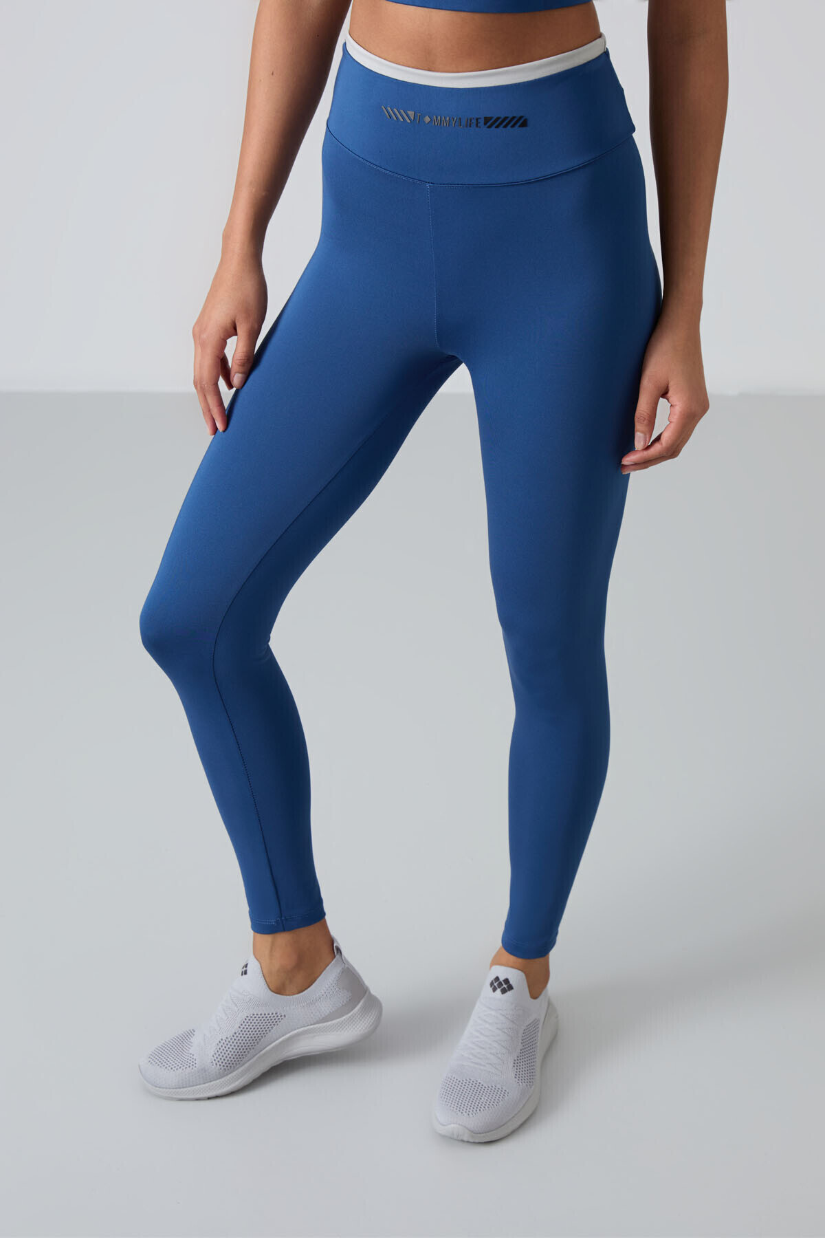 TOMMY LIFE Parlament Esnek Standart Fit Performans Kadın Tayt Takım - 95333 görsel 2
