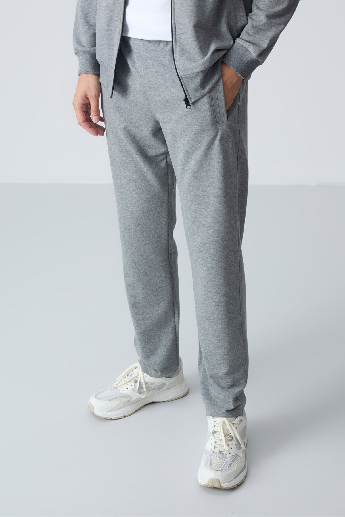 Gri Melanj Pamuklu Kalın Yumuşak Dokulu Comfort Fit Basic Erkek Eşofman Takım - 85260 — رنگارنگ T15ER-85260 — تصویر 8 از 9