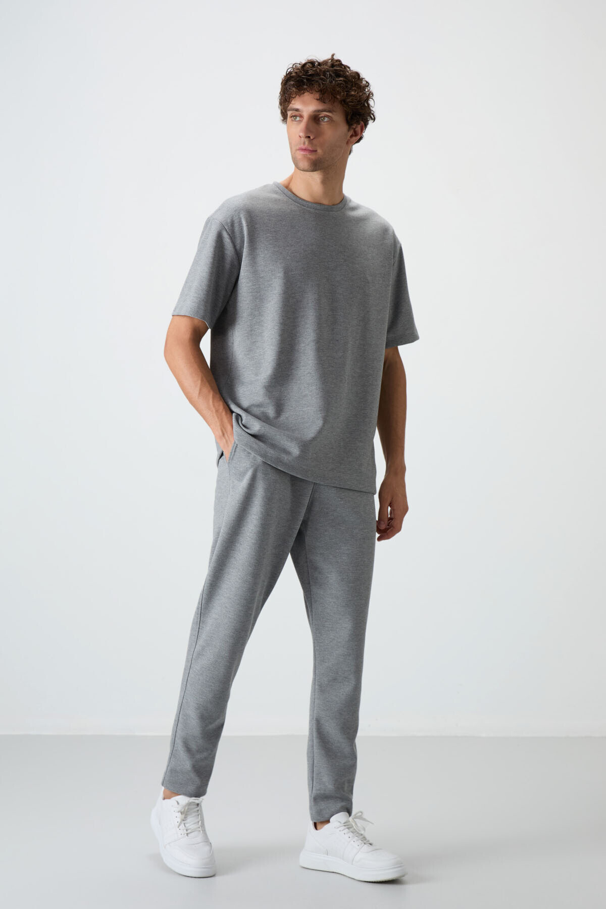 Gri Melanj Pamuklu Kalın Yumuşak Dokulu Oversize Fit Basic Erkek Eşofman Takım - 85251 — رنگارنگ A15ER-85251