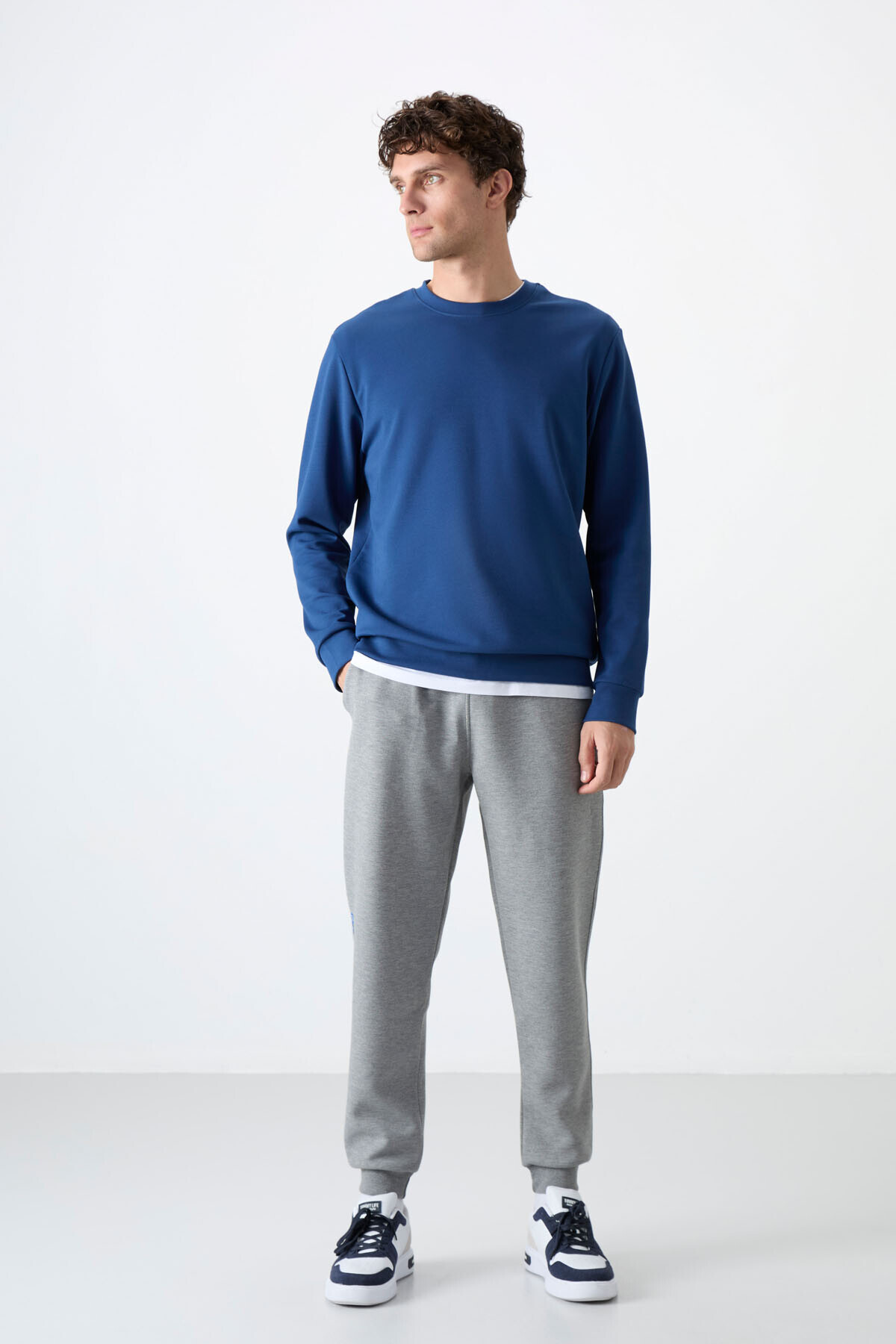 Parlament Basic O Yaka Rahat Form Erkek Sweatshirt - 88053 — رنگارنگ T09ER-88053 — تصویر 3 از 7