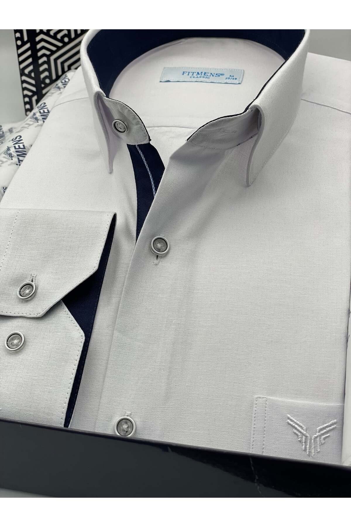 Klasik Uzun Kol Keten Cotton Hediye Kutulu Erkek Gömlek FS-001261 - Beyaz Lacivert — سفید — تصویر 4 از 6