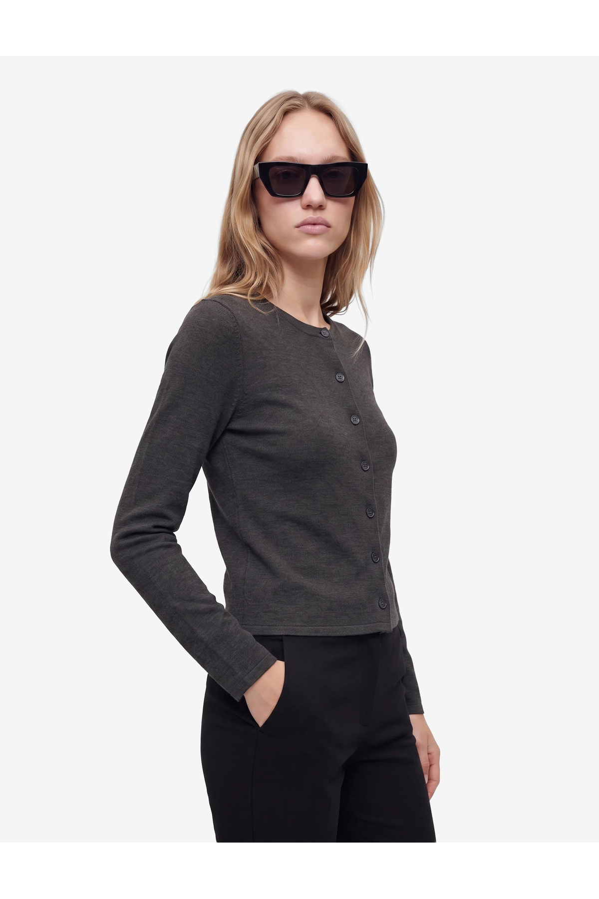 Koton Slim Fit Uzun Kollu Bisiklet Yaka Düğmeli Triko Hırka görsel 2