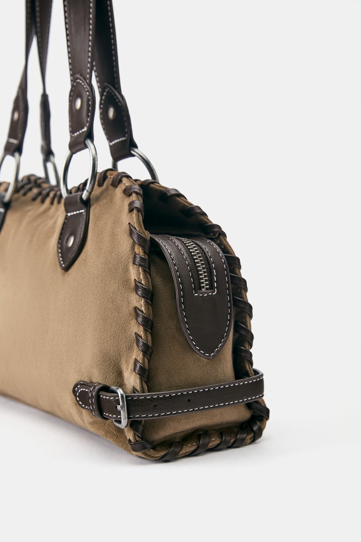 Pull & Bear Kontrast detaylı omuz çantası görsel 5