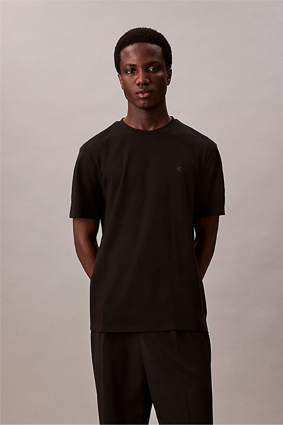تیشرتمردانهCalvin Kleinمشکی