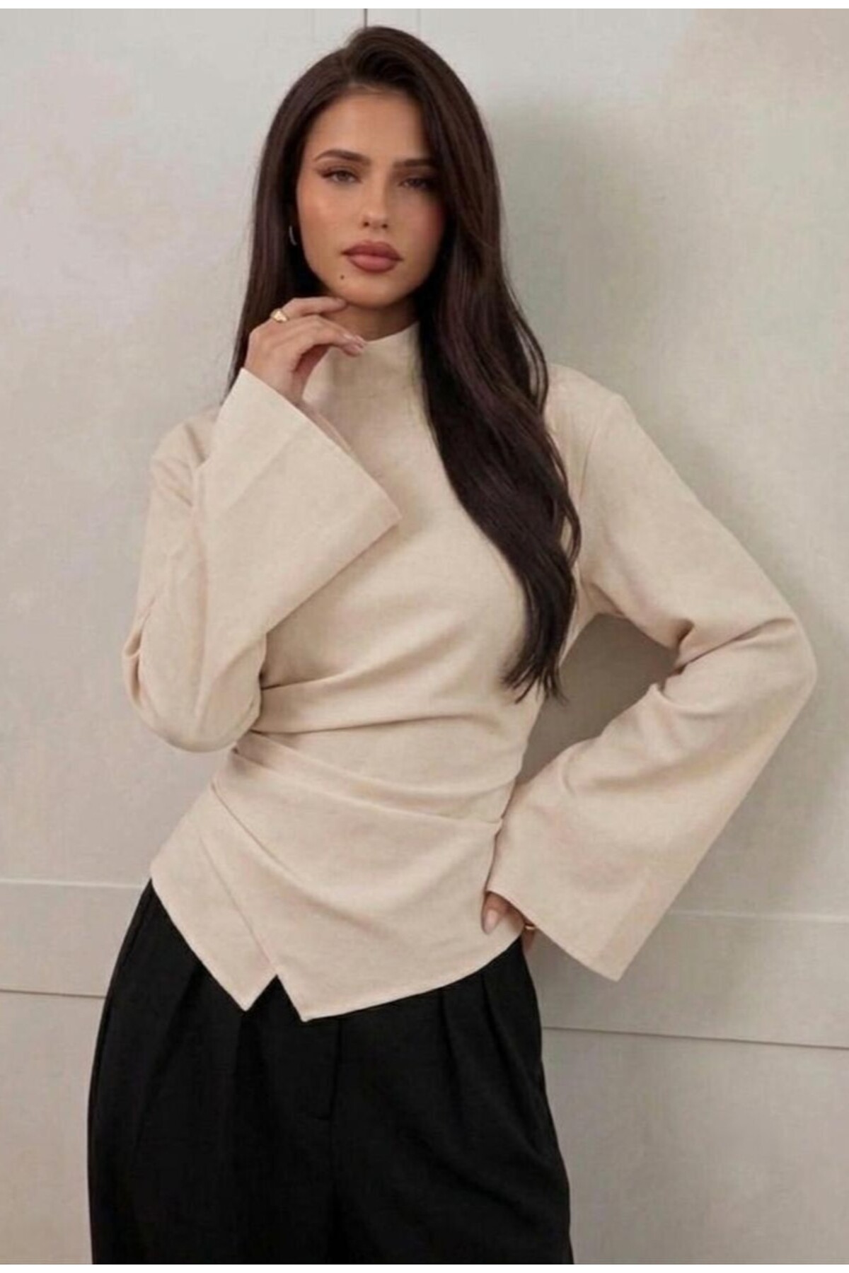 Moda Lounge Dik Yaka Drape Detaylı İspanyol Kollu Şık Bluz görsel 2