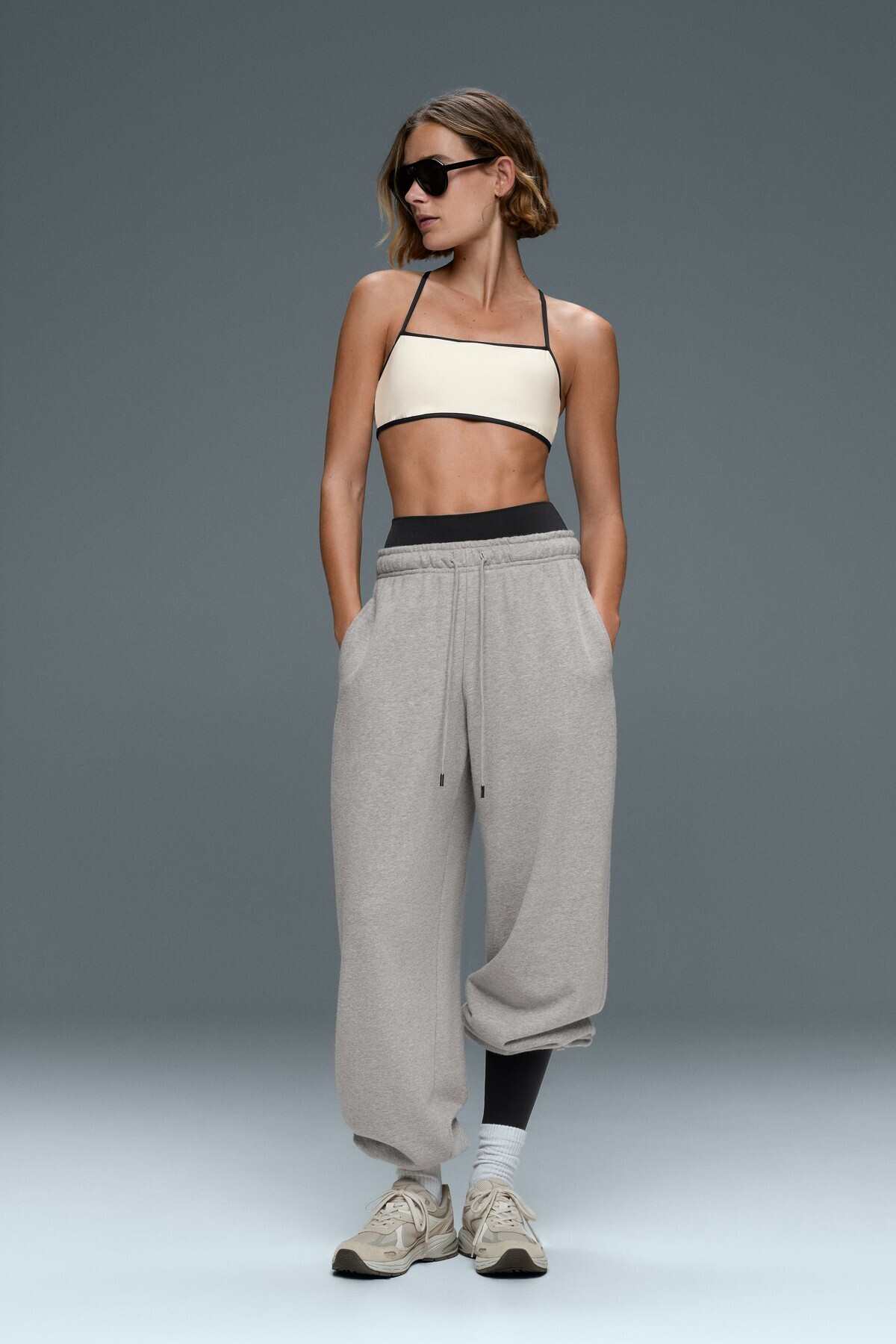 Oysho Kontrastlı hafif destekli Comfortlux spor sütyen