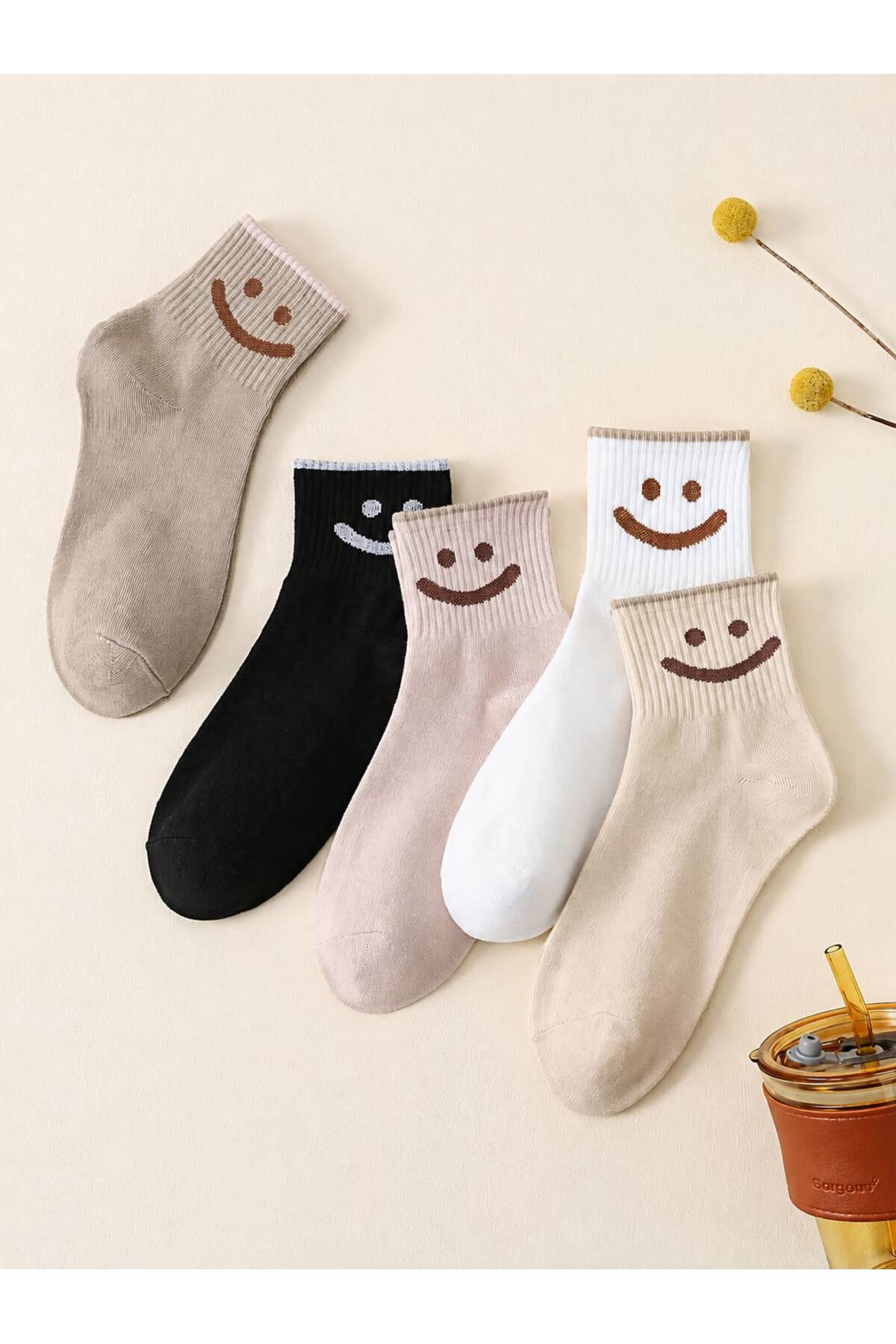 Sky Socks 8 ' Li Gülen Yüz Desenli Kısa Konç Unisex Çorap Seti görsel 3