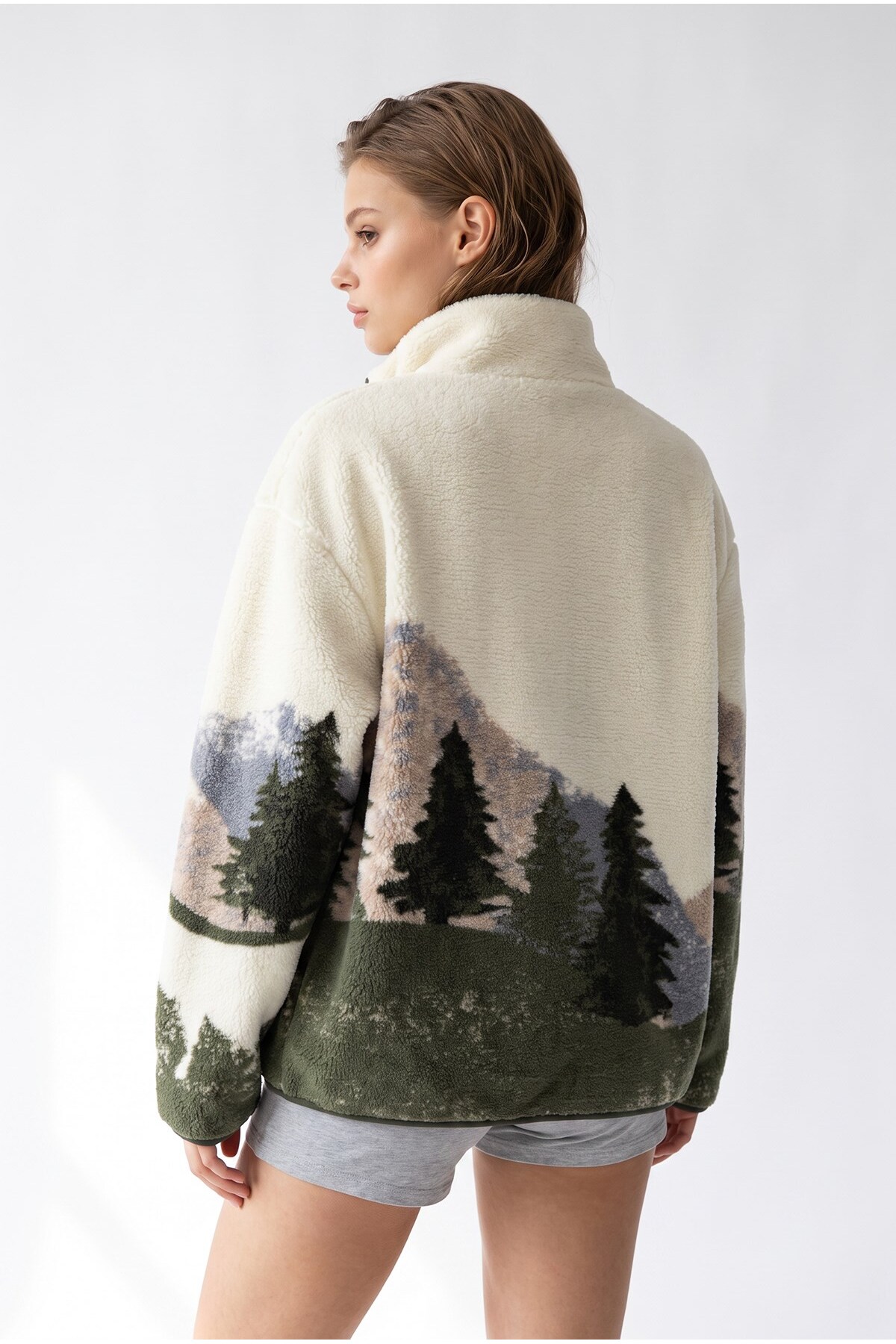Mixray 4981 Kadın Geyik ve Orman Desenli Cepli Yumuşak Dokulu Polar Sweatshirt görsel 6