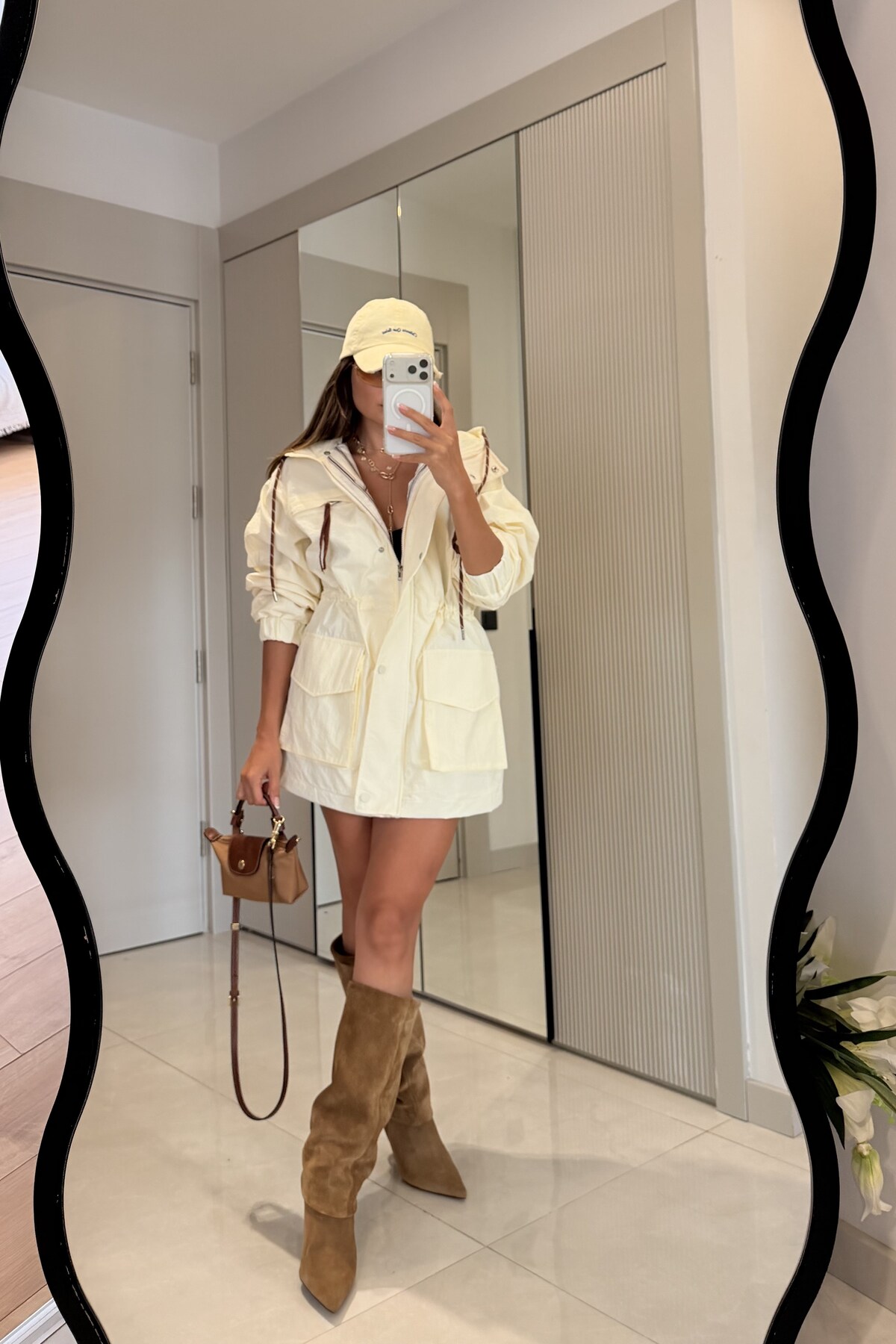 Gizem Ecemiş Raine Oversize Kapüşonlu Yağmurluk