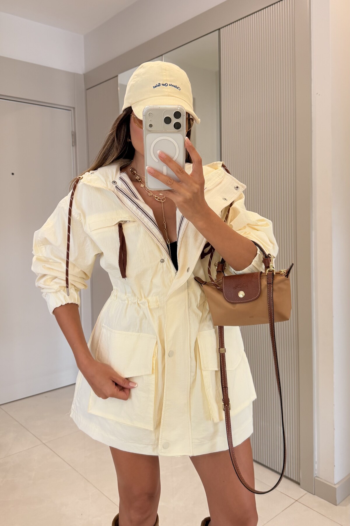 Gizem Ecemiş Raine Oversize Kapüşonlu Yağmurluk görsel 5