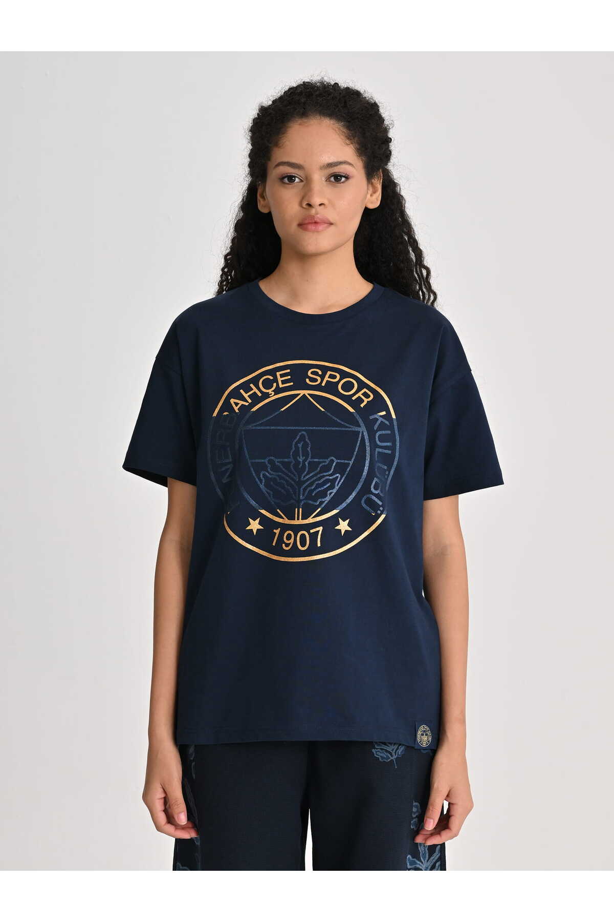 Fenerbahçe KADIN TRIBUN ALTIN LOGOLU TSHIRT