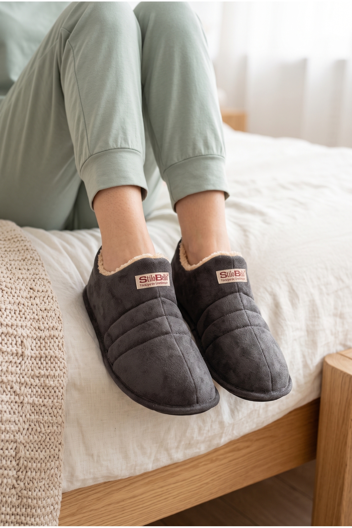 StWenn Unisex Şık Kışlık Ev Terliği İçi Peluş Sıcak Tutan Kapalı Panduf Yumuşak Tabanlı Hafif Rahat Ev Botu görsel 4