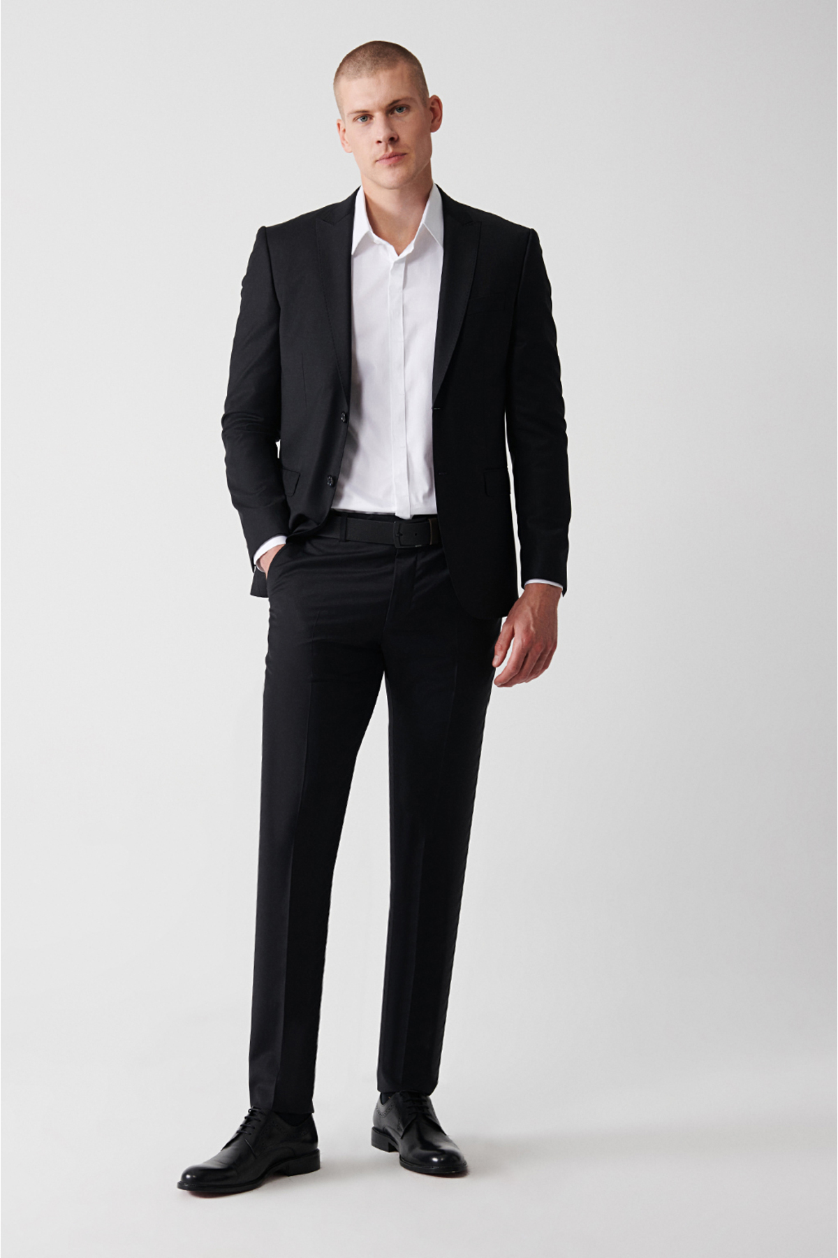 کت و شلوار مردانه مشکی با یقه کلاهدار و دو چاک از ترکیب پشم مدل Comfort Slim Fit B007701