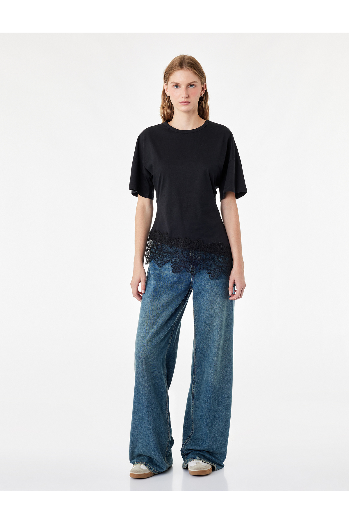 Koton Asymmetrical Cut Cotton Crew Neck Lace Detailed Short Sleeve T-Shirt