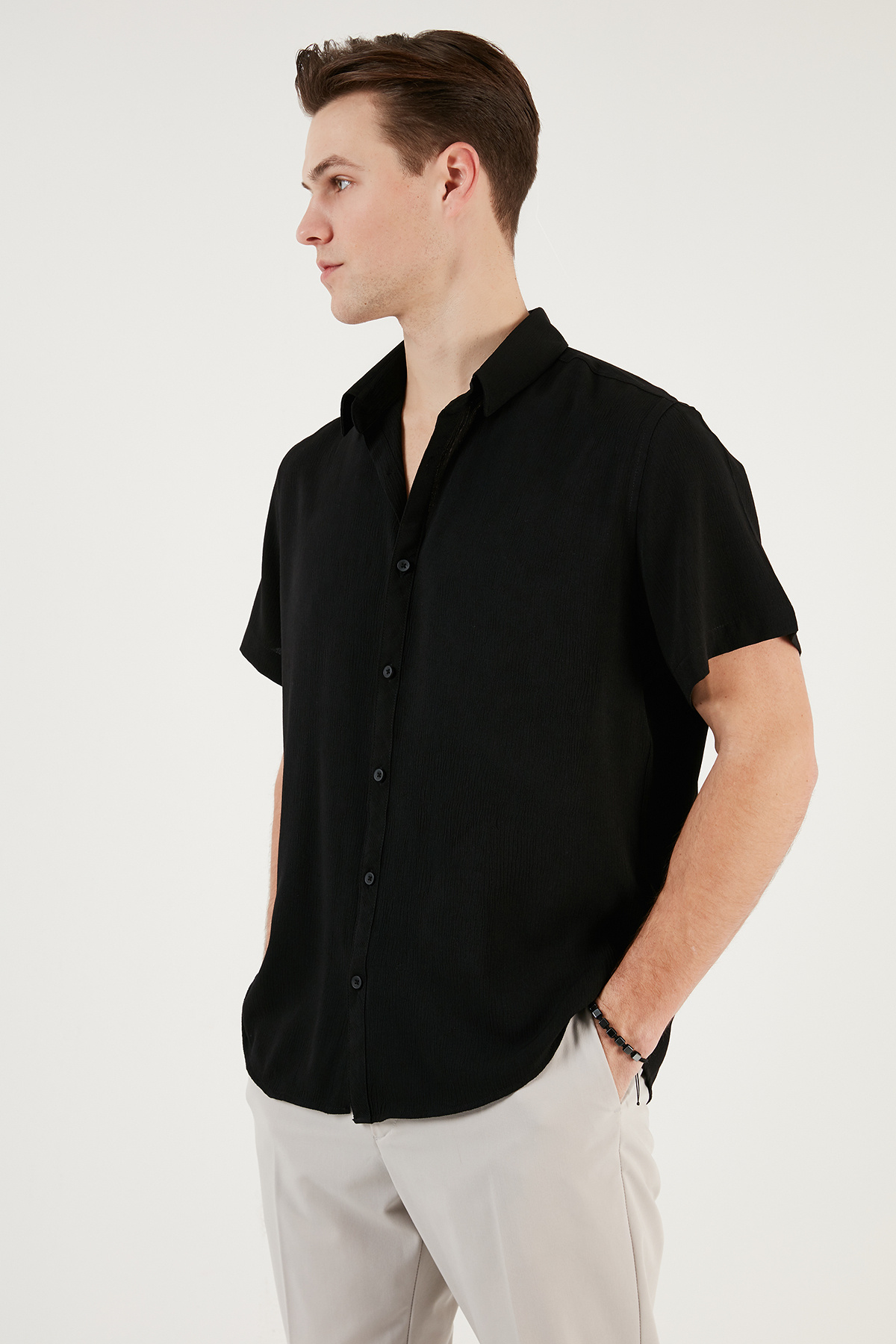 Pamuk Karışımlı Kısa Kollu Regular Fit Gömlek Erkek Gömlek Cf23s113139 — مشکی CF23S113139 — تصویر 3 از 6