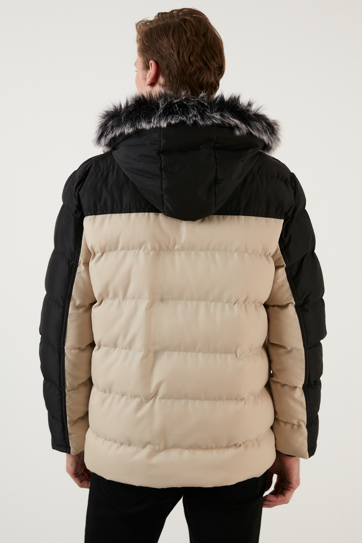 کاپشن مردانه باریک و پددار با کلاه خز مصنوعی قابل جدا شدن (MONT 5760076) — مشکی — تصویر 6 از 6