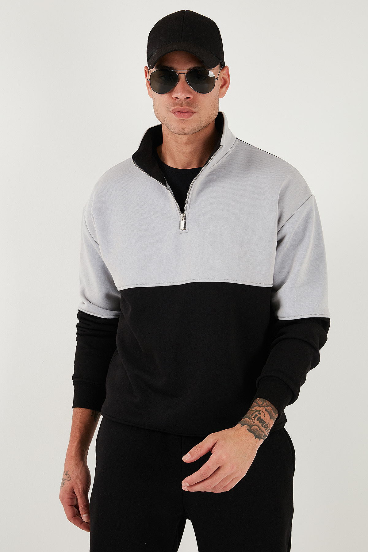 Renk Bloklu Regular Fit Yarım Fermuarlı Dik Yaka Sweat Erkek SWEAT 5905719 — مشکی — تصویر 3 از 7