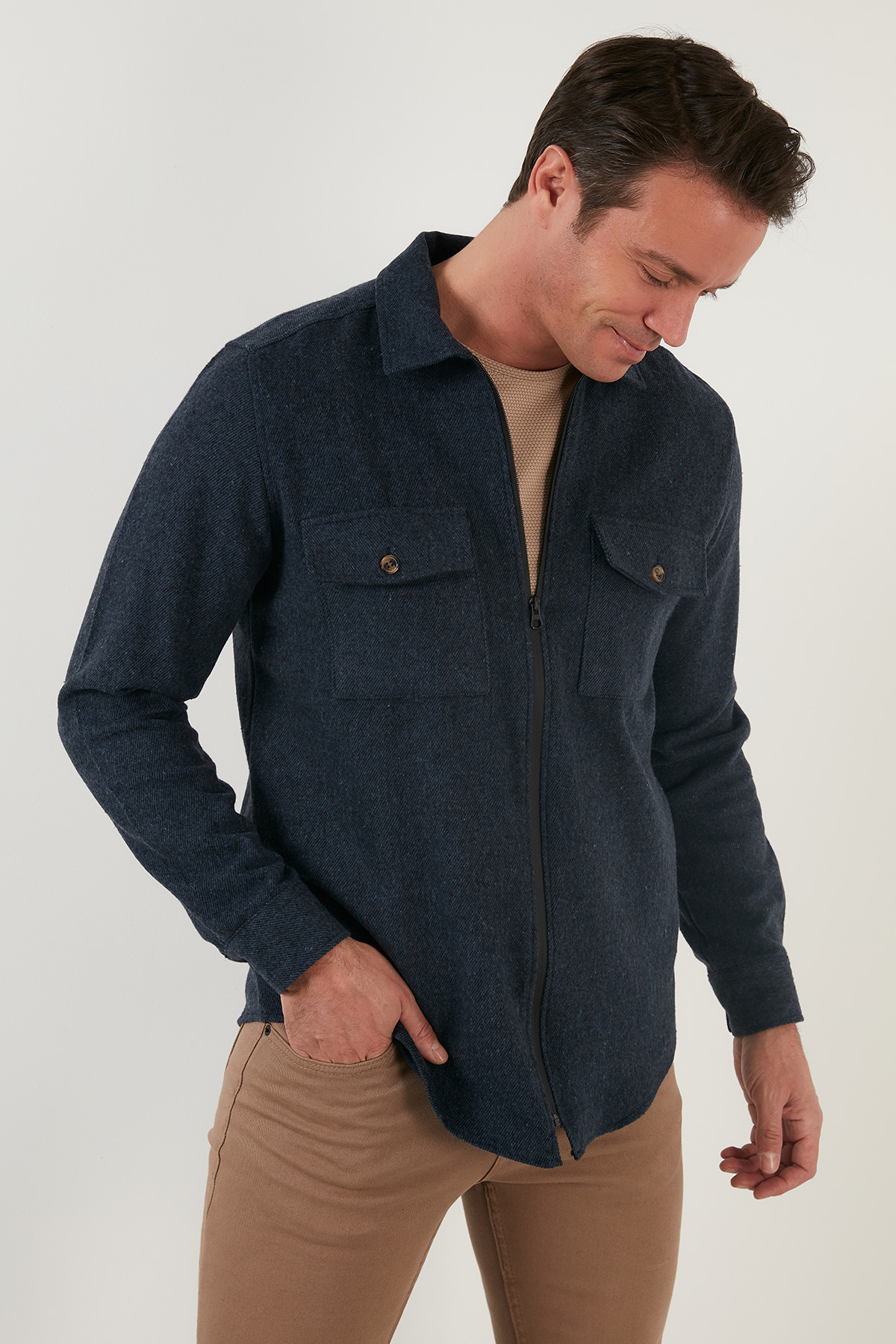 Buratti Erkek Lacivert Çift Cepli Fermuarlı Slim Fit Kışlık Gömlek Cf21w112925 görsel 2