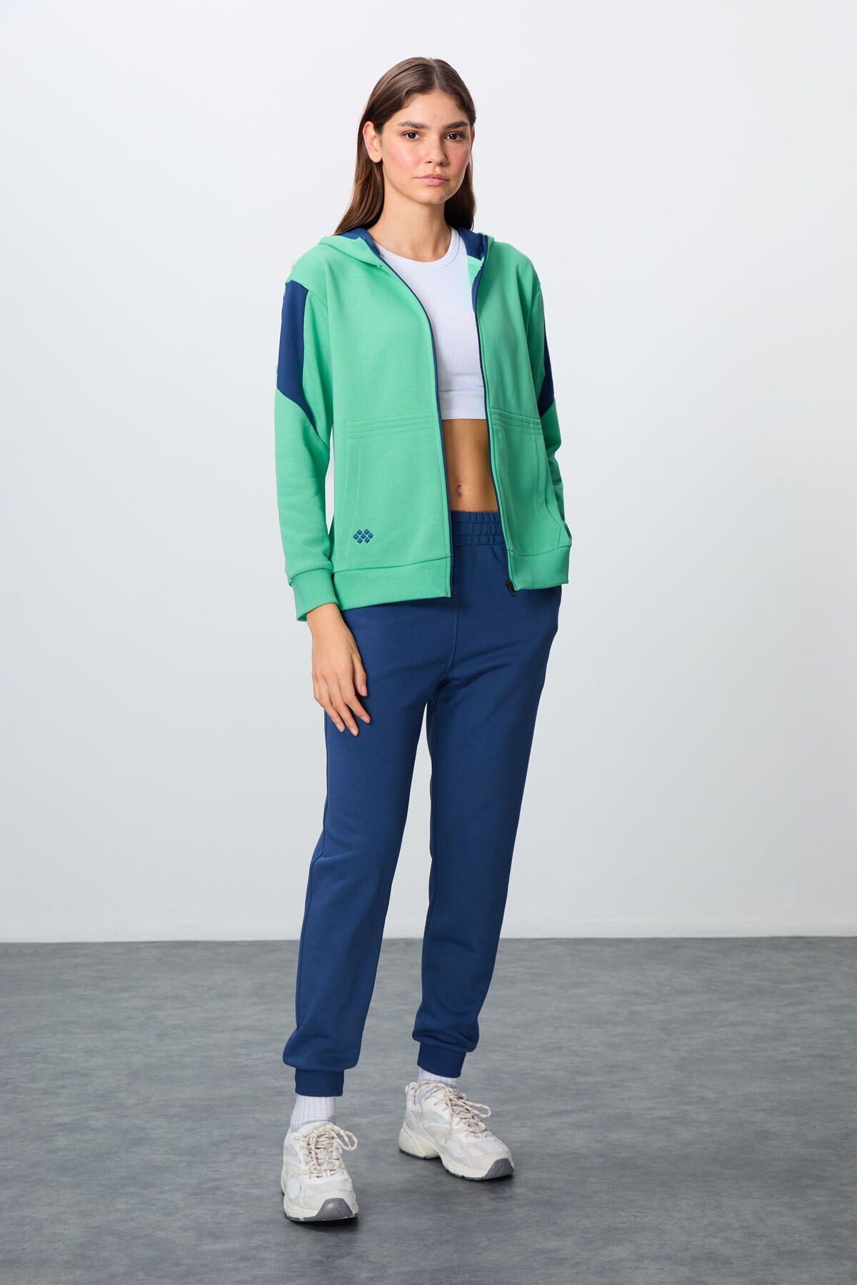 TOMMY LIFE Su Yeşili-Parlament Pamuklu Kalın Kapüşonlu Oversize Fit Kadın Eşofman Takım - 95343 görsel 5