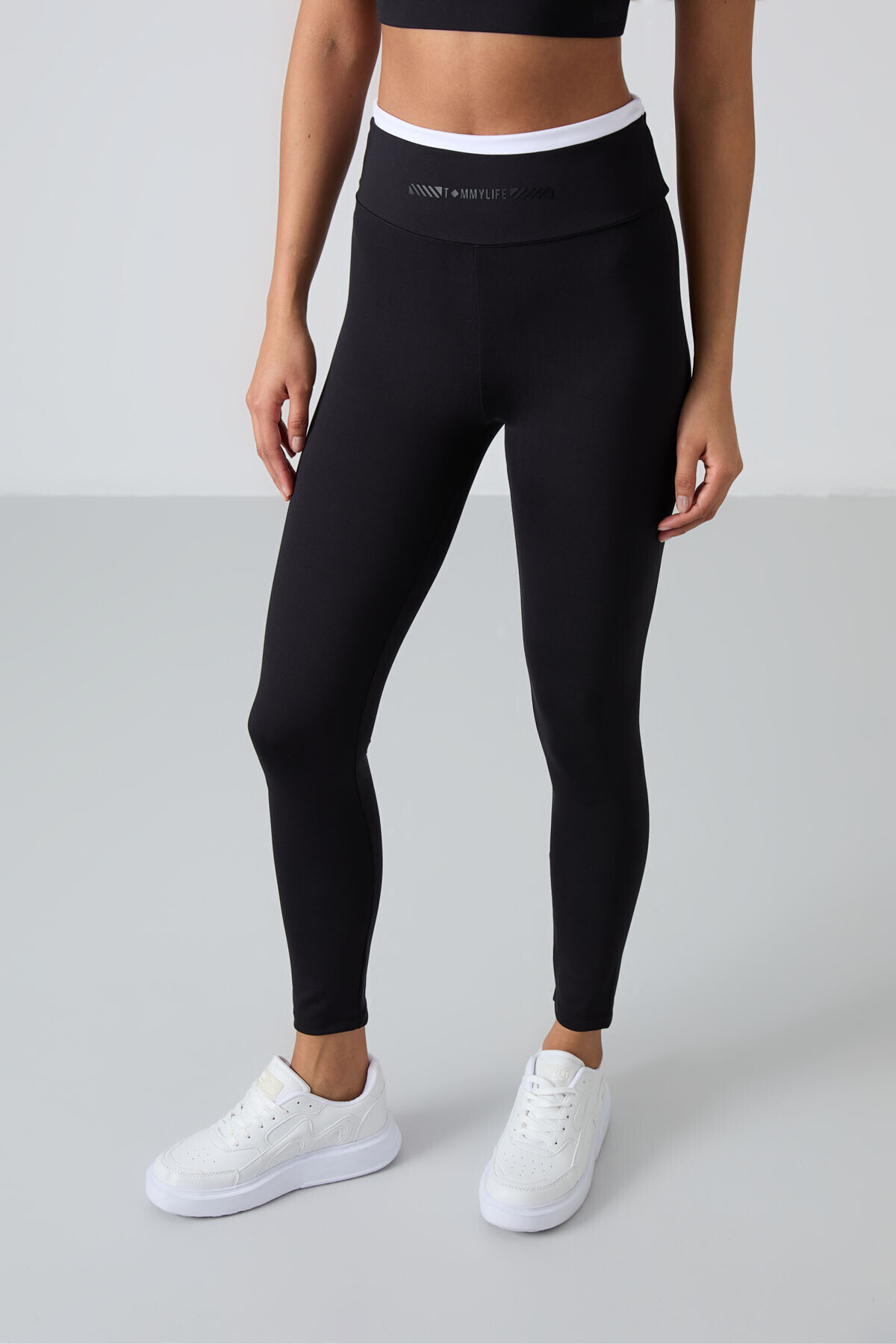 TOMMY LIFE Siyah Esnek Standart Fit Performans Kadın Tayt Takım - 95333 görsel 2