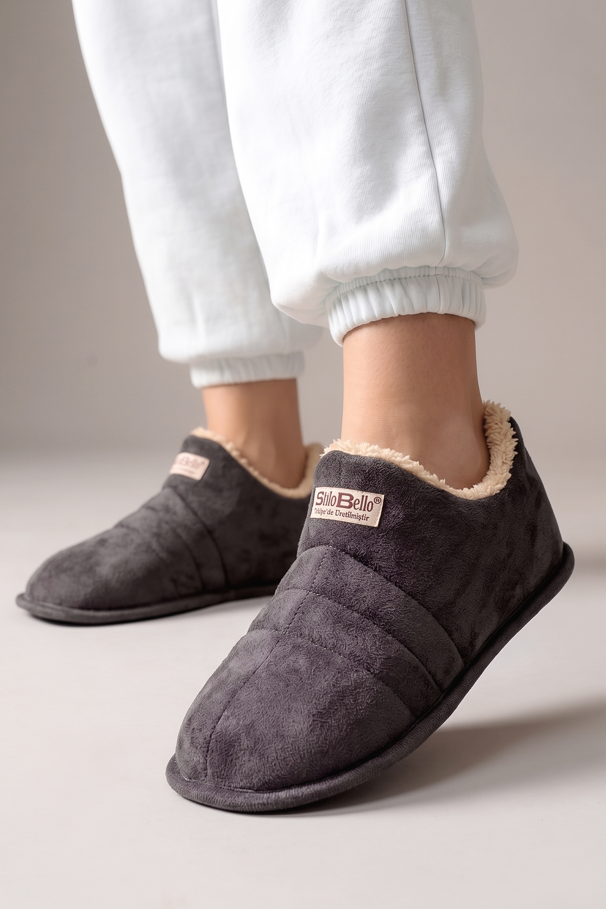 StWenn Unisex Şık Kışlık Ev Terliği İçi Peluş Sıcak Tutan Kapalı Panduf Yumuşak Tabanlı Hafif Rahat Ev Botu