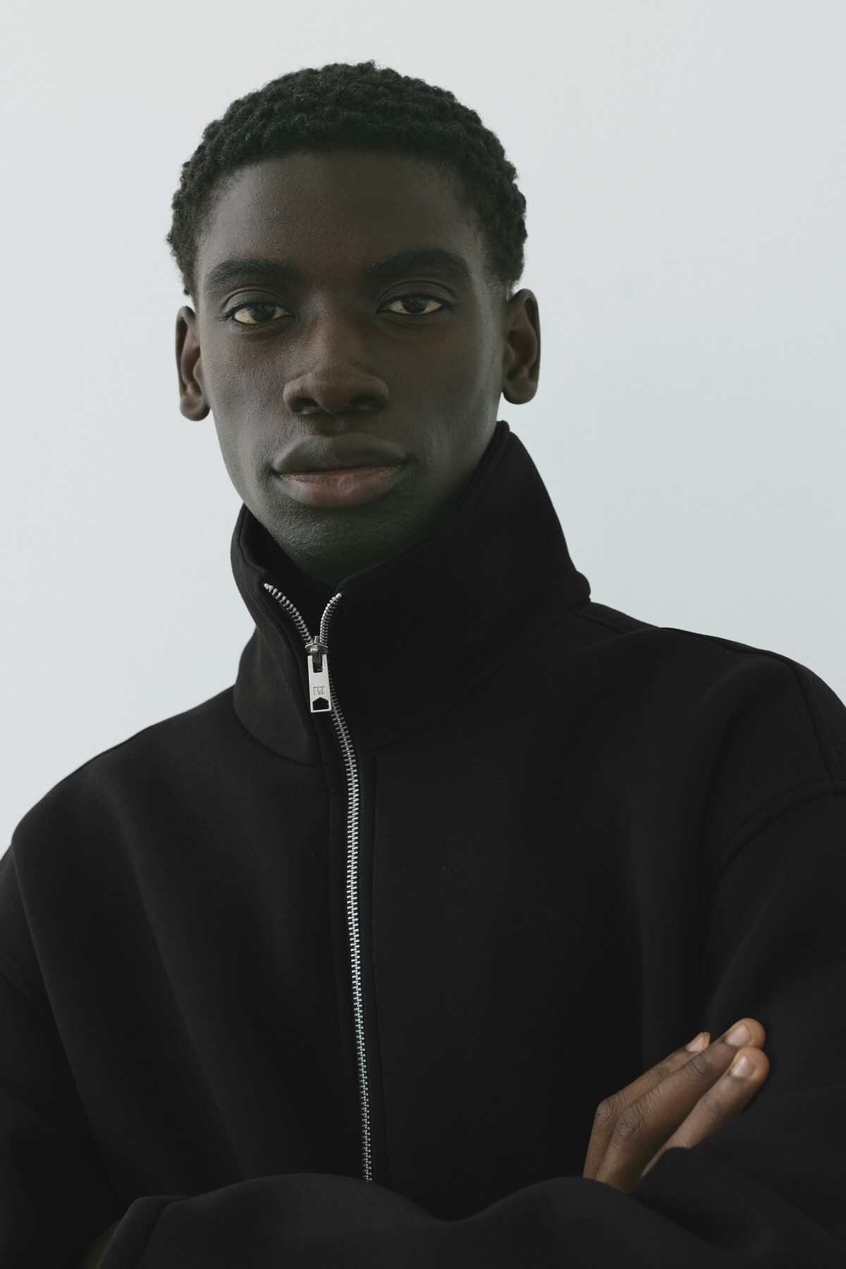Pull & Bear Fermuarlı sentetik kauçuk kumaş görünümlü ceket görsel 7