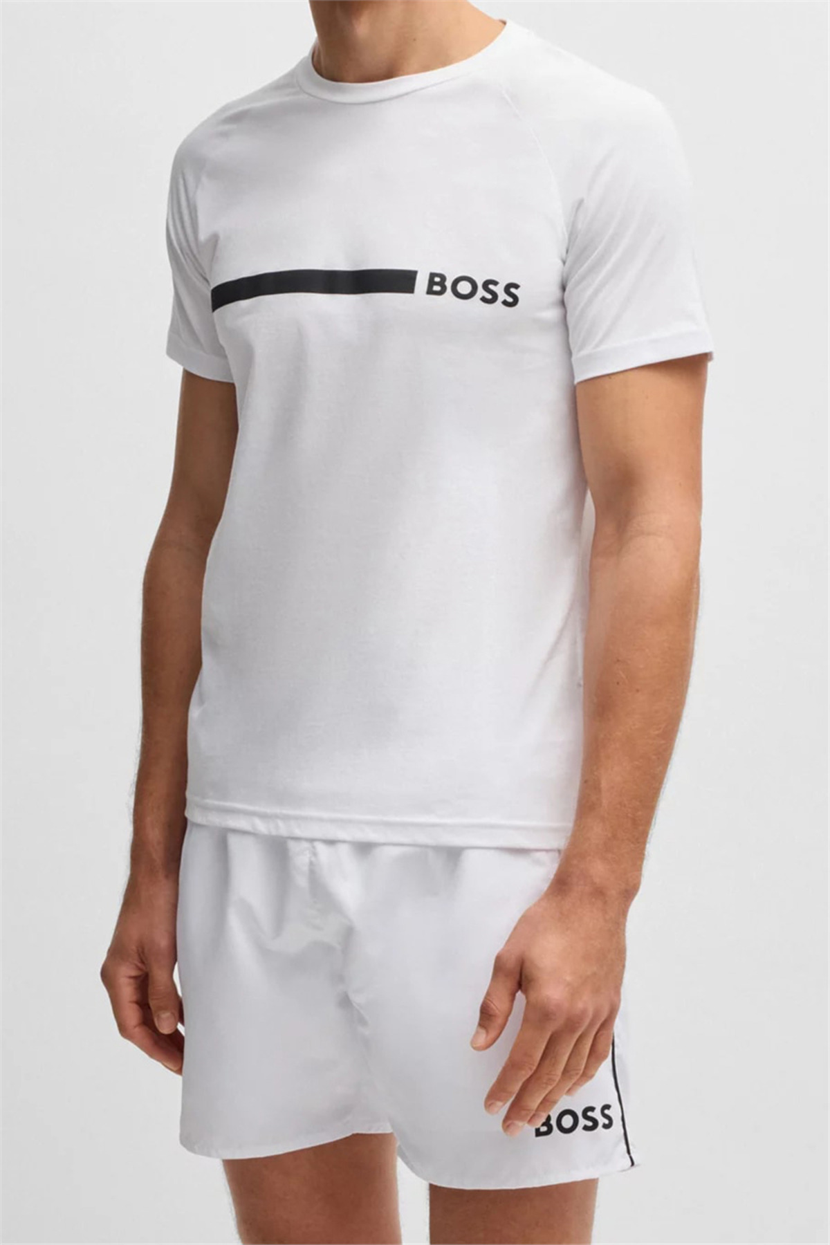 تیشرتمردانهBOSSسفید تیشرتمردانهBOSSسفید