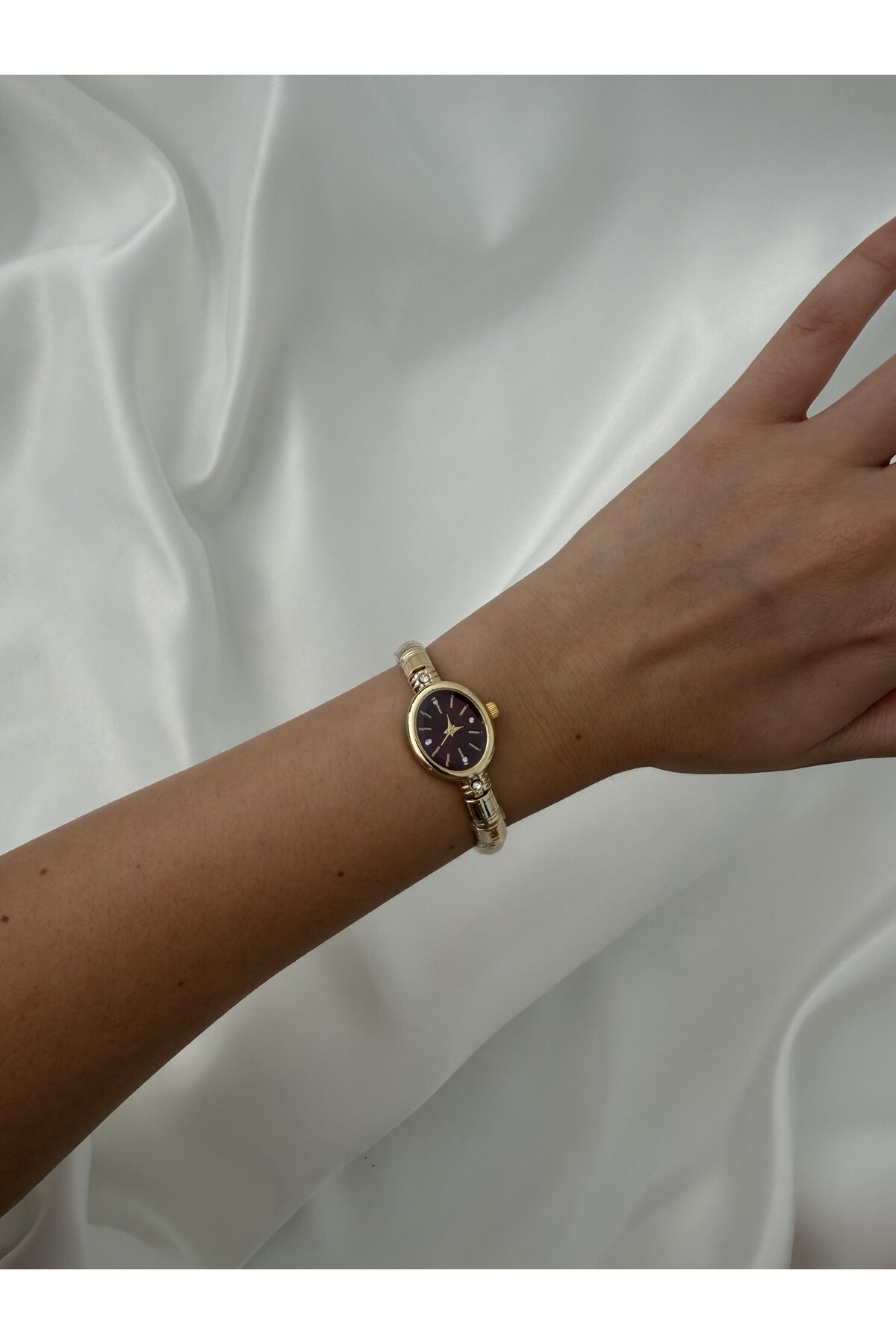 Lillianna Gold Kol Saati Oval Kadranlı Taş Detaylı Vintage İnce Çelik Kordon Quartz Saat Bordo Kadran / Krem Kadran / Beyaz Kadran görsel 6