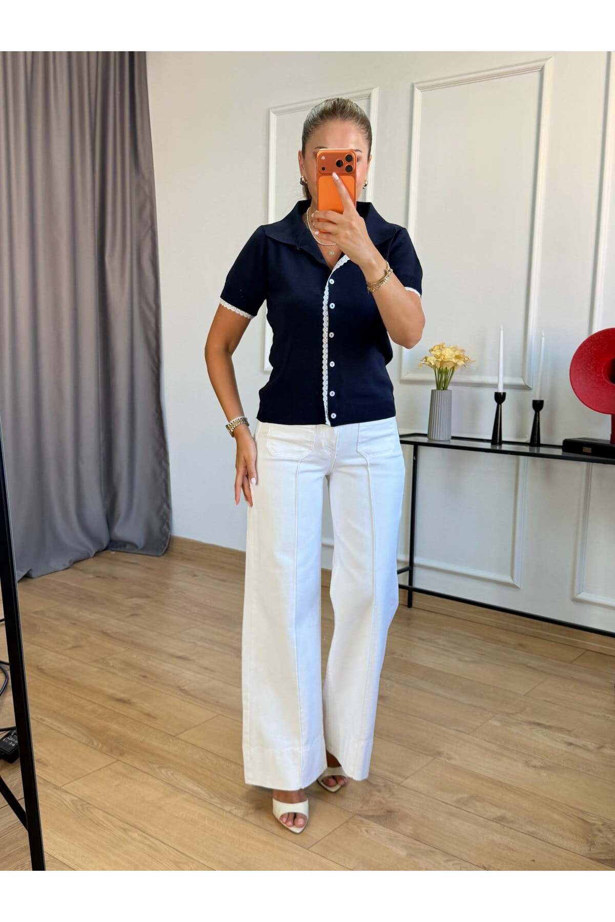 Size Özgü Lacivert Dantel Detay Hırka görsel 3