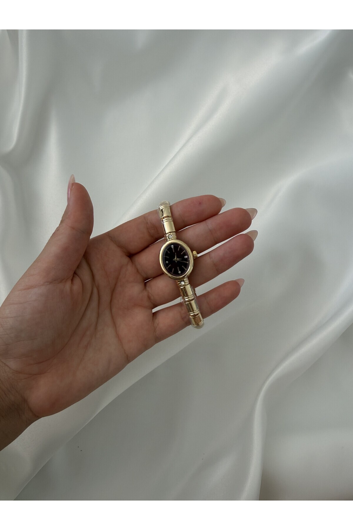 Lillianna Gold Kol Saati Oval Kadranlı Taş Detaylı Vintage İnce Çelik Kordon Quartz Saat Bordo Kadran / Krem Kadran / Beyaz Kadran görsel 5