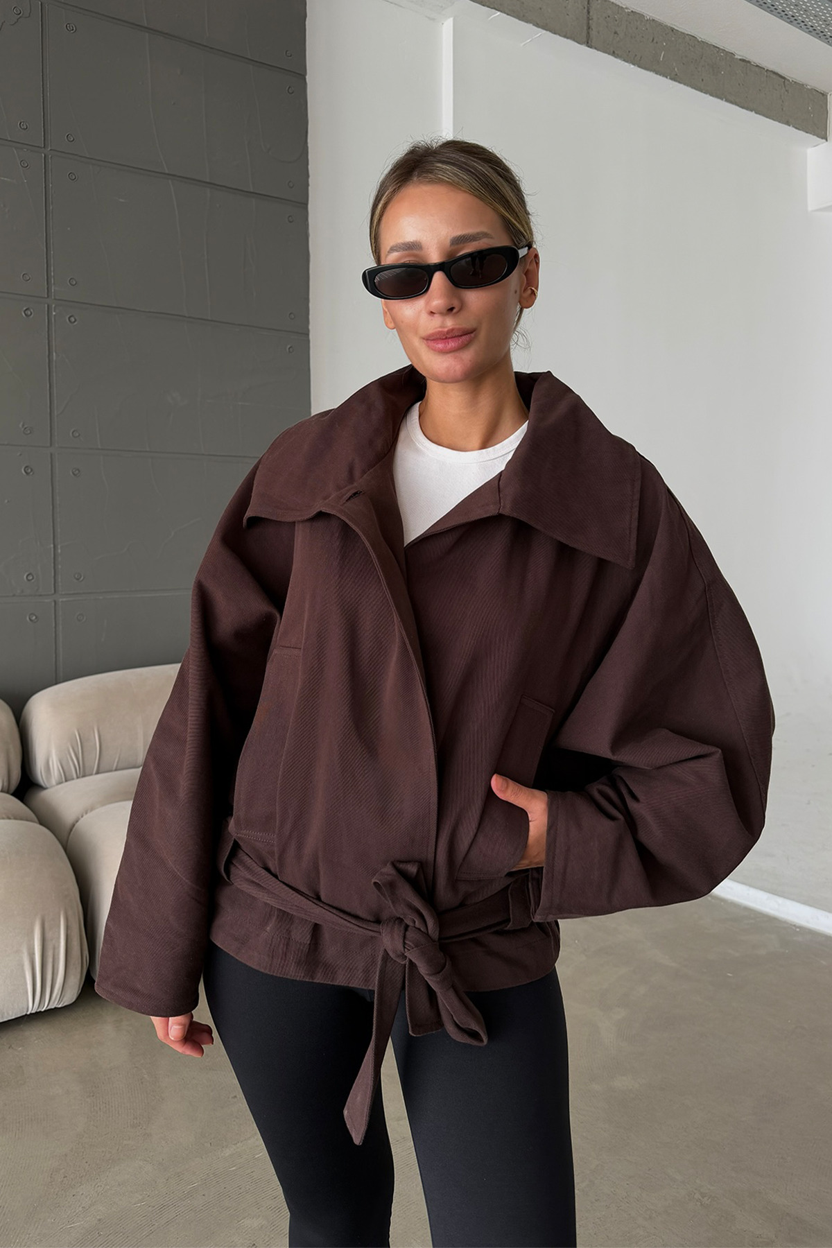 NET OF NOT ZR Model Kahve Dik Yaka Gabardin Kumaş Oversize Kadın Trençkot Ceket görsel 2