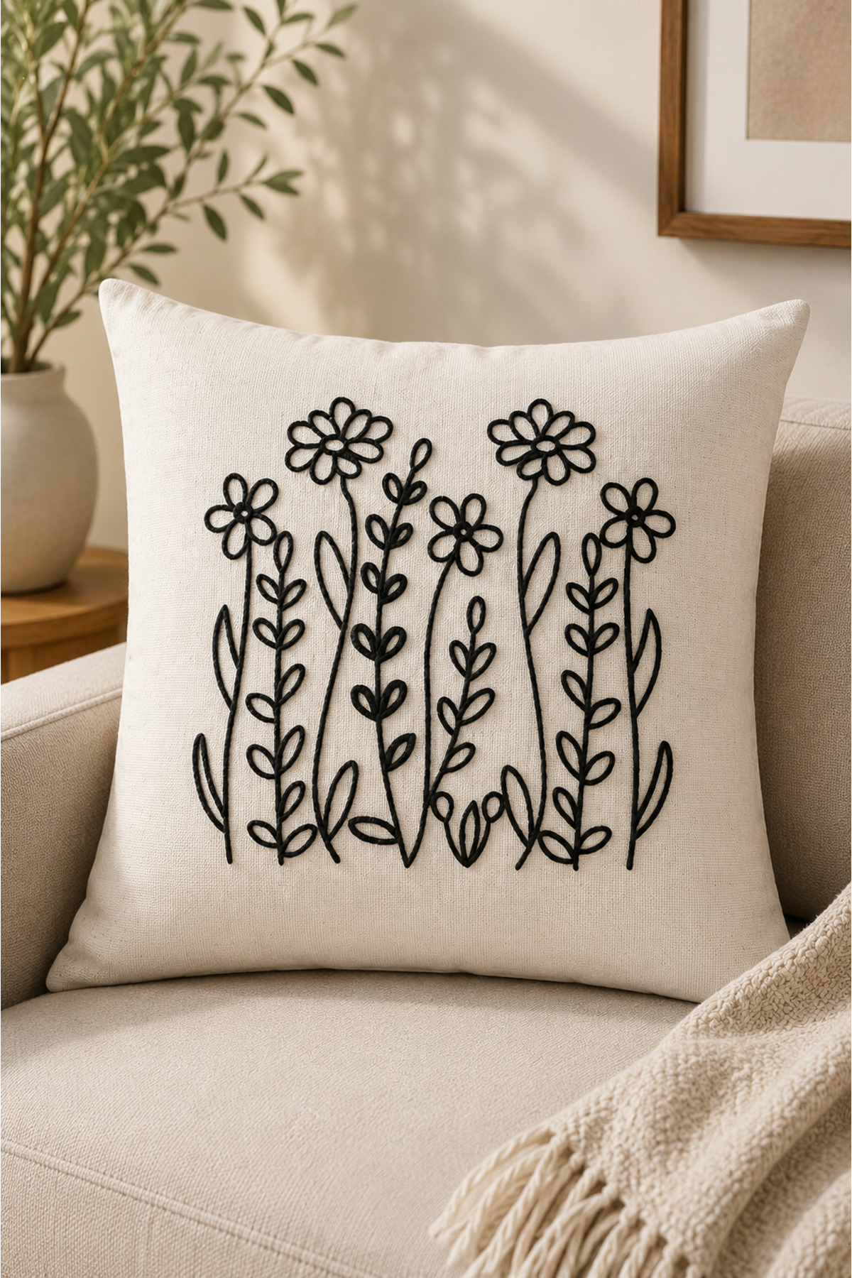 2 Adet Punch Kırlent Kılıfı 43x43 cm – Dekoratif Nakışlı Kırlent Seti