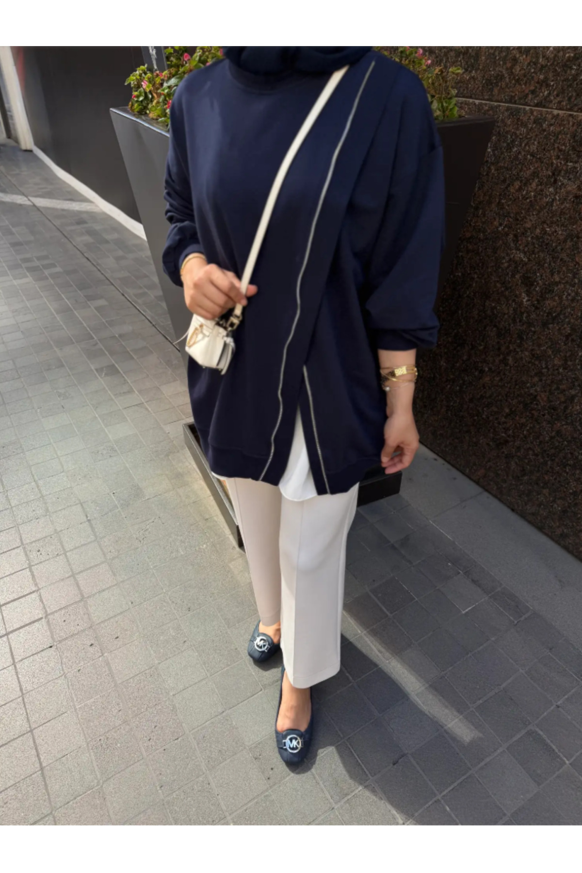 nizzell Oversize Sweatshirt Kadın - 75 cm Uzun Boy Asimetrik Fermuarlı Salaş Sweet Tunik görsel 3