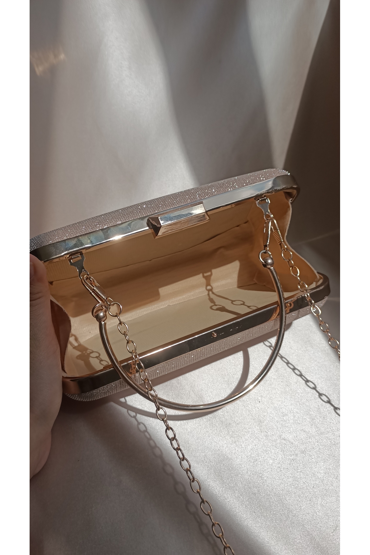 Gül karatekin gk Kadın Rose Gold Kumsim ( İthl SİM DÖKMEYEN) Ekstra Zincirli ve Çıkarılabilir Tutma Saplı Şık Abiye Portföy Çanta görsel 4